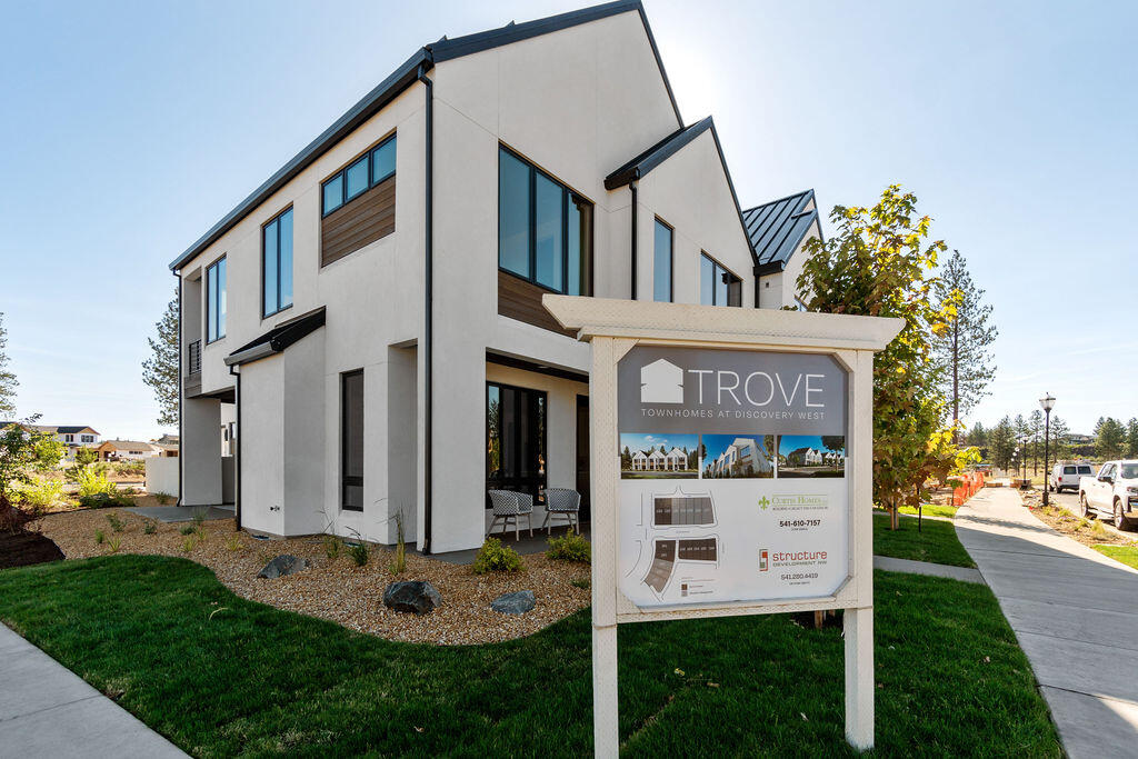 Discovery West Phase 4 - Residential