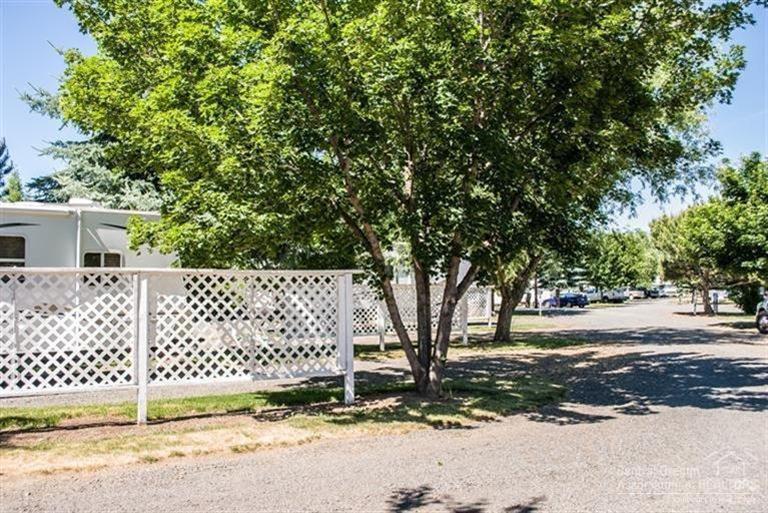 Metolius - Commercial Sale
