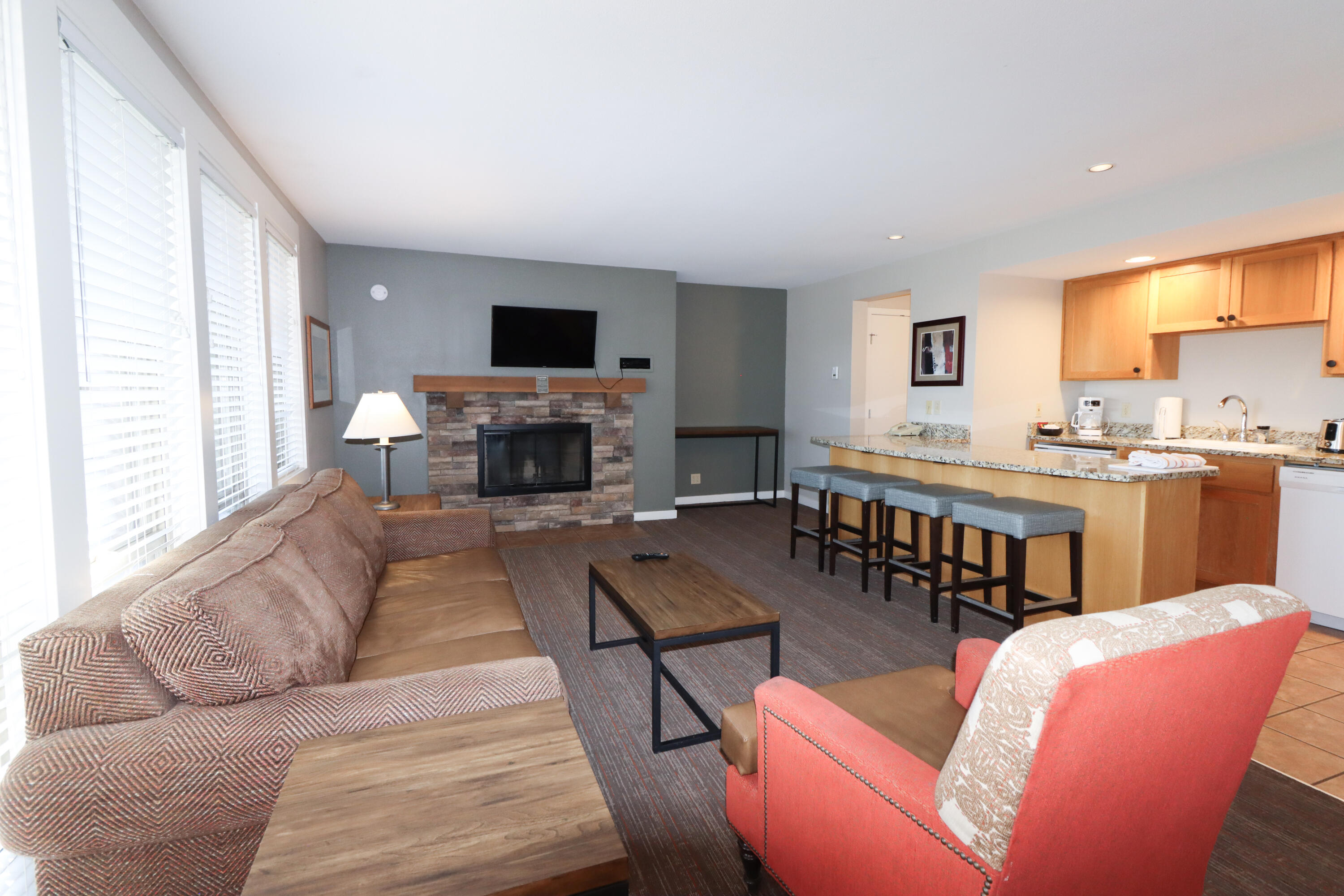Enjoy 8 rotating weeks each year in this coveted Seventh Mountain Condo with cliffside views. This is not a timeshare, but is a deeded 1/6 share. This hard to come by top floor unit is an end unit with
big balcony overlooking the valley and surrounding hillsides. It features a spacious living area with fireplace, island kitchen and comes fully furnished. The condo sleeps 4 with the King sized bed in the bedroom and a nice pull out sofa bed in the primary living area. The bathroom has dual access to
the bedroom and main living area. HOA's include property maintenance, utilities, snow removal, and all exterior maintenance. Inn of 7th Mountain is a premier resort in Bend and the closest lodging to the Mt. Bachelor ski area. The resort has multiple pools, hot tubs, fitness center, hiking trails, tennis & pickleball courts, playground, ice skating, mini golf, restaurant and more.