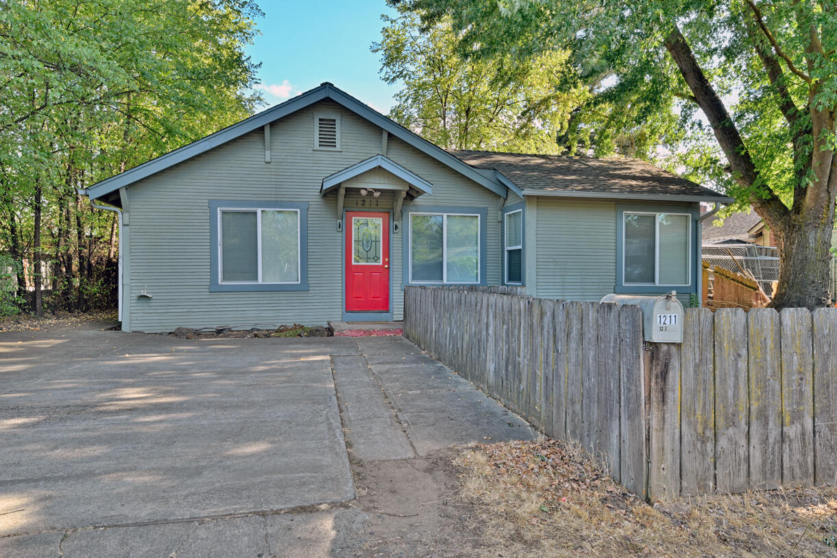 Two quality homes on one lot. Great investment opportunity. Front house #1211 rents for $1295 per month and has newer roof, windows, insulation, cabinets, flooring. The house is 2 bedroom 1 bath and is 887 sq. ft. Rear house #1207 was rented for $1430 per month and was built in 2003. Features 2 bedroom, 2 baths and is 1152 sq. ft. It has an excellent floor plan, New HVAC system installed and there is an oversized attached 2 car garage with new door and additional off street parking in the driveway, located off a private paved alley. Outstanding value and is an excellent income producing property. Contact the listing agent to arrange your showing.  The Sale fell due to the buyer's inability to secure financing. The property was appraised at a significantly higher value than the current list price. This is an exceptional value !!