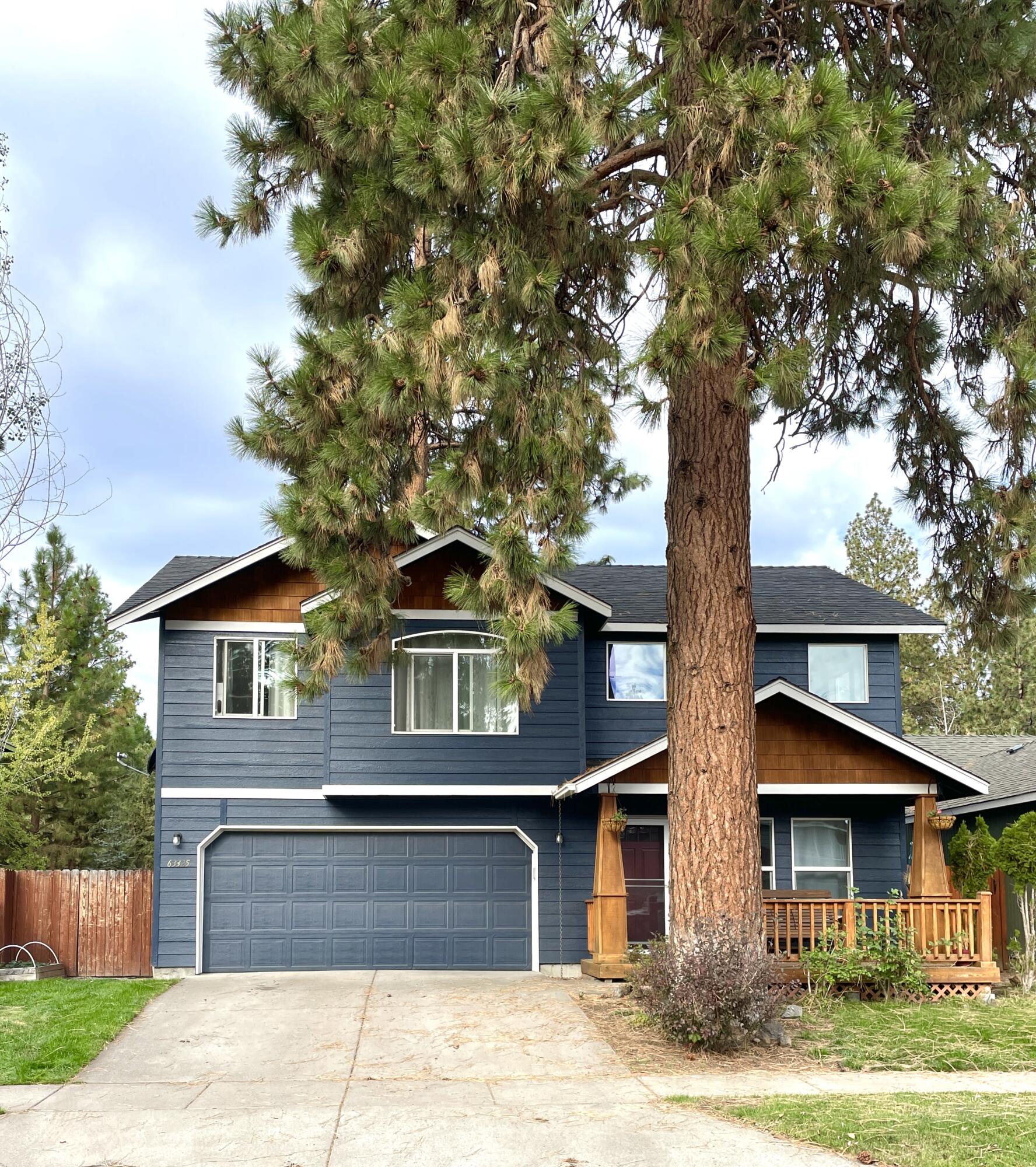 This charming home is nestled in a mature quiet neighborhood in close proximity to walking trails, shopping and more. Open living space downstairs, with a spacious primary upstairs which offers an oversized walk-in closet and double vanity sinks. Step outside to your private landscaped backyard which is ready to enjoy. This is a wonderful place to call home.
