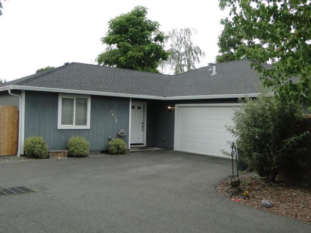 Sweet home in great location. Split floor plan, bright, open kitchen with plenty of cabinets, open living area, private yard completely fenced and easy to maintain. Perfect for kids and/or pets. Dist. 7 schools. Minutes to town for shopping and medical facilities. Available today!