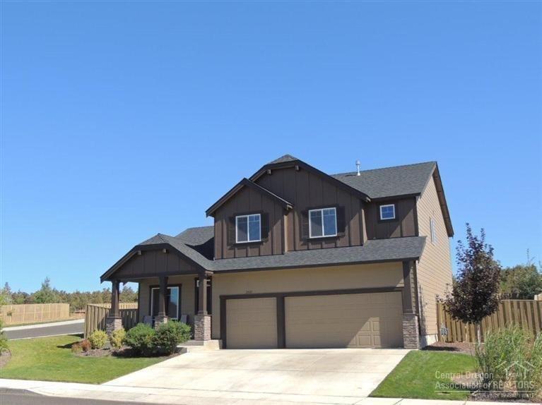 This home features 3 beds, 2.5 baths, loft, den (could be 4th bedroom w/o closet on main), formal living & dining as well as great room & nook area. Kitchen has tile counters, stainless steel appliances & eating bar. The large over 9,100SF corner lot is fully fenced, landscaped w/a garden & above ground pool(negotiable). Summit Crest has a nice community park w/play structure & covered picnic area. This quiet community is located in SW Redmond (Wickiup/Helmholtz) w/quick back roads to Bend. 1 year warranty.