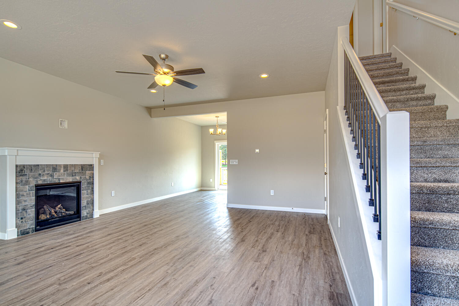 Stoneridge Terrace - Residential