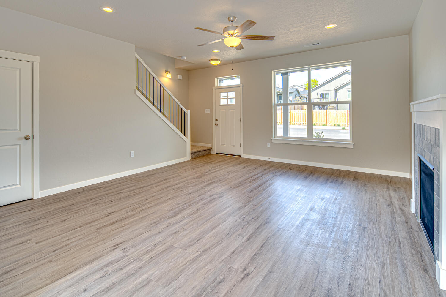 Stoneridge Terrace - Residential
