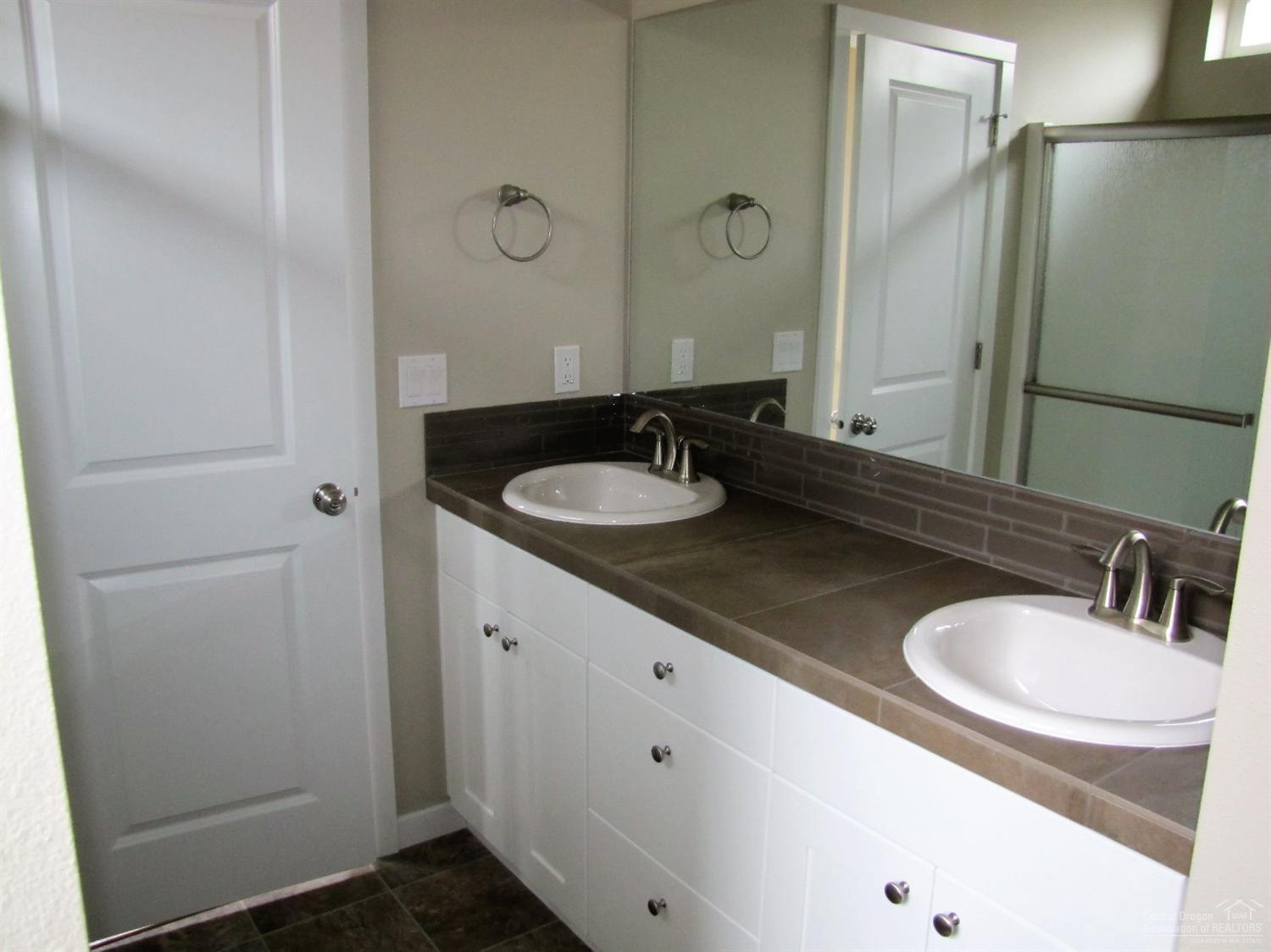Reed Pointe - Residential