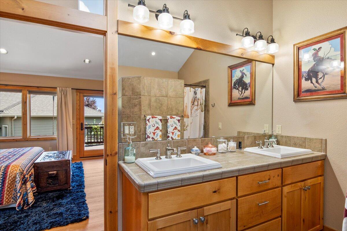 Eagle Crest - Residential