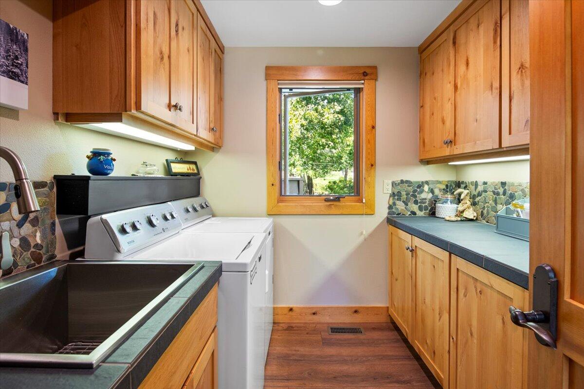 Eagle Crest - Residential