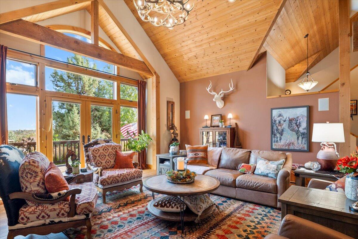 Eagle Crest - Residential