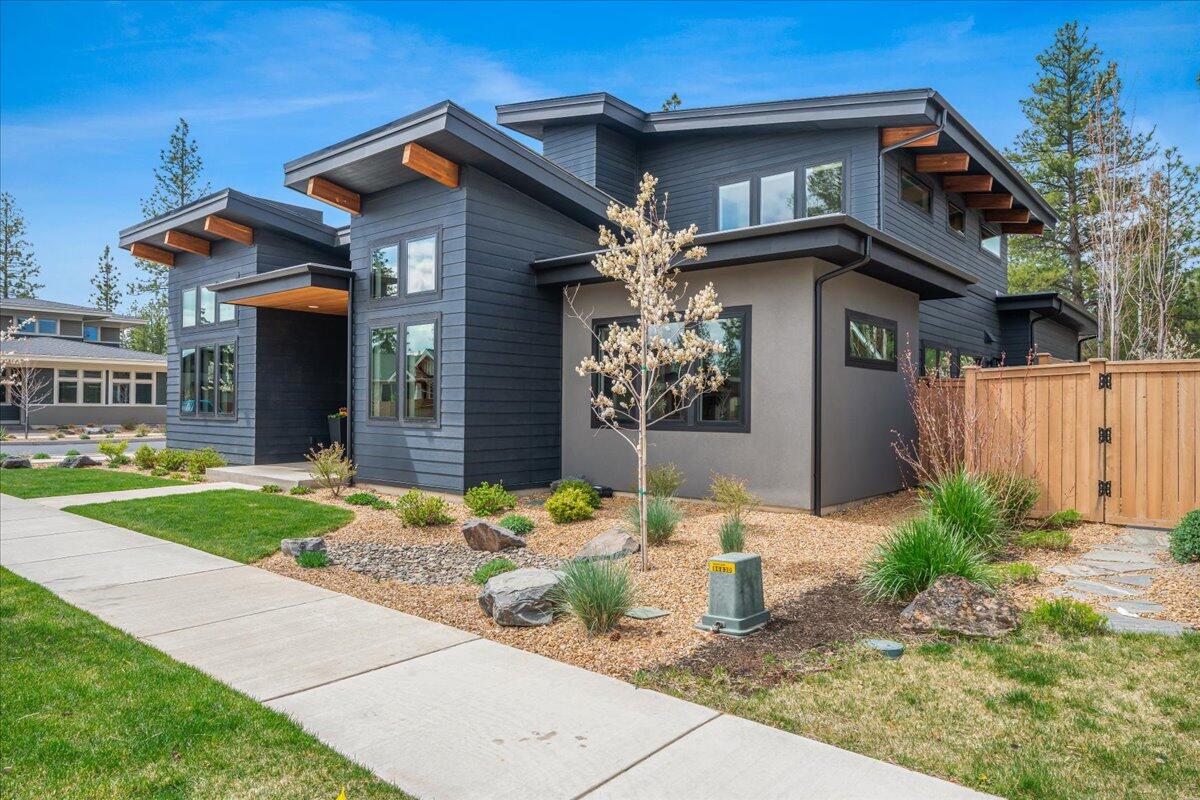 Discovery West Phase 3 - Residential