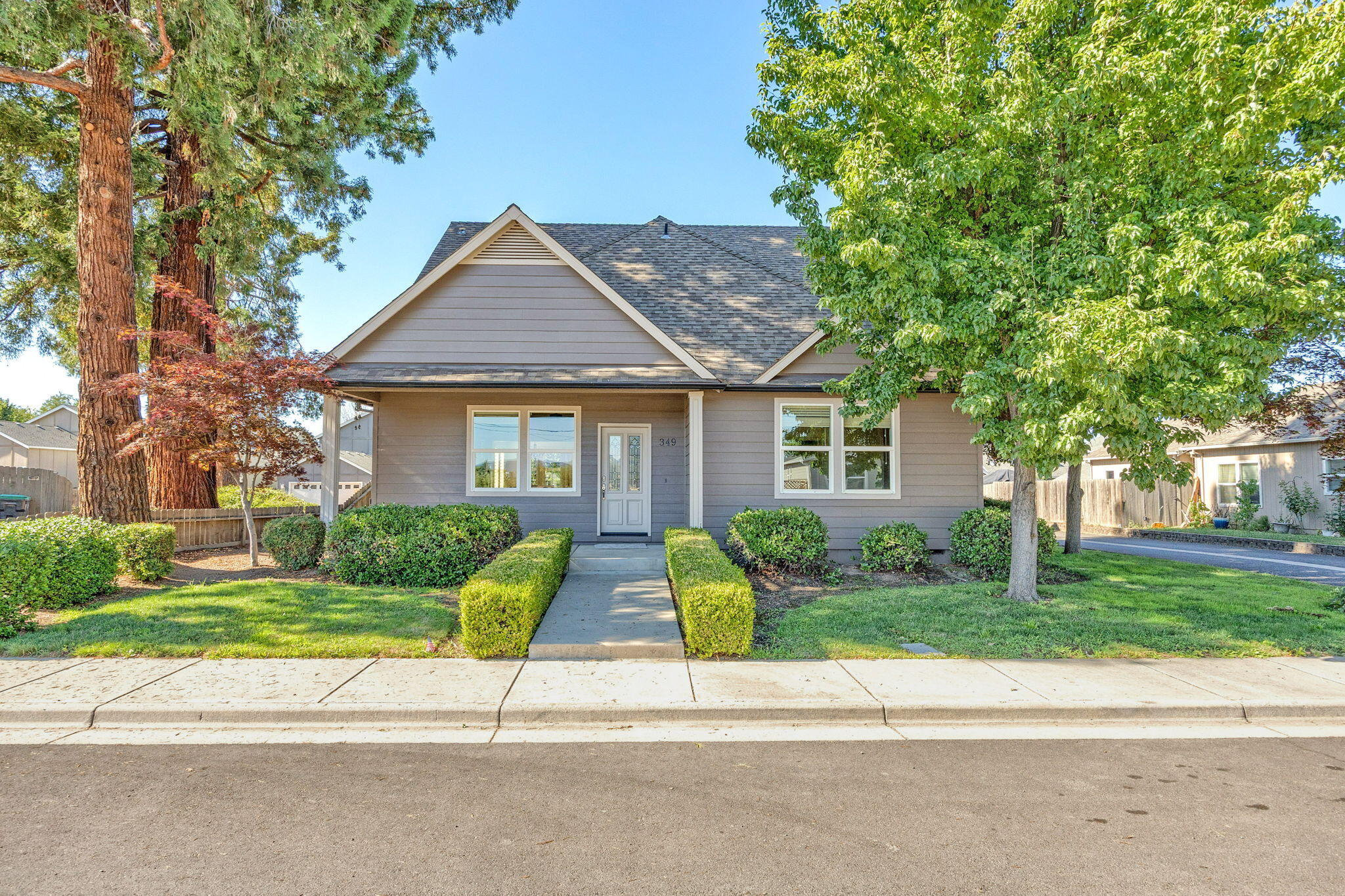 4.5% Owner Financing for Owner Occupy or 5.5% for Non-owner Occupy, both with $50,000 down and No bank fees. Approx: $2600 payment. As you step into the marble entry, you'll notice the exceptional attention to detail. The heart of the home is a stunning gourmet kitchen featuring rich black and dark wood cabinetry, stainless steel appliances, a large granite island with a downdraft stove, light wood flooring and a breakfast bar—perfect for both entertaining and everyday living. The kitchen flows seamlessly into the expansive great room, complete with a cozy fireplace and ceiling 
fan. Located on the main level, the primary suite boasts a coffered ceiling, a spa-inspired marble soaking tub, separate shower, and both a traditional closet and a spacious walk-in. Additional main floor highlights include a formal dining room, Pantry, built in desk, Up stairs you will find 3 bedrooms and a Jack & Jill bathroom. 3 Car Garage and fenced yard.