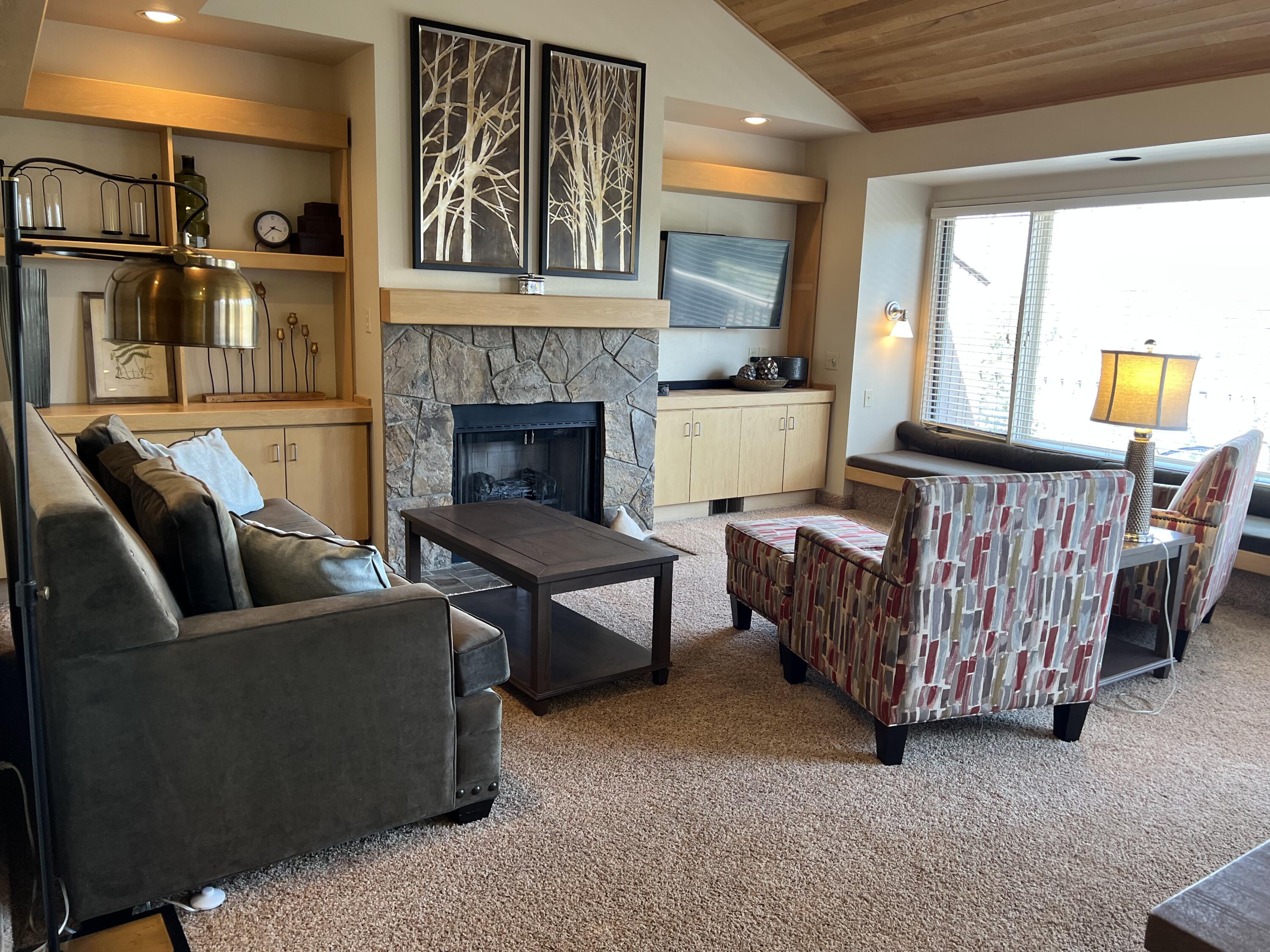 Eagle Crest - Residential