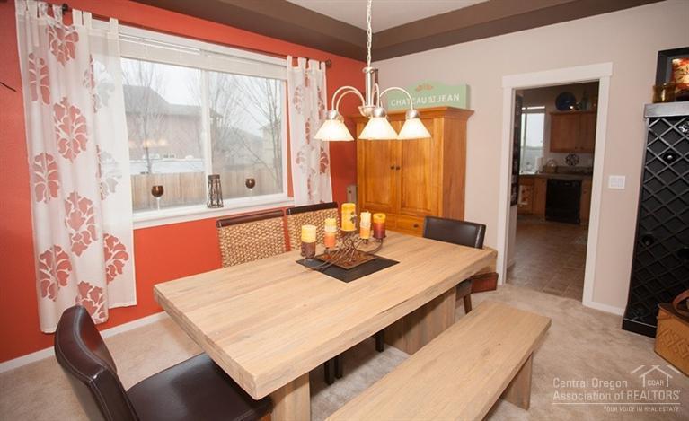 Ni Lah Sha Village - Residential