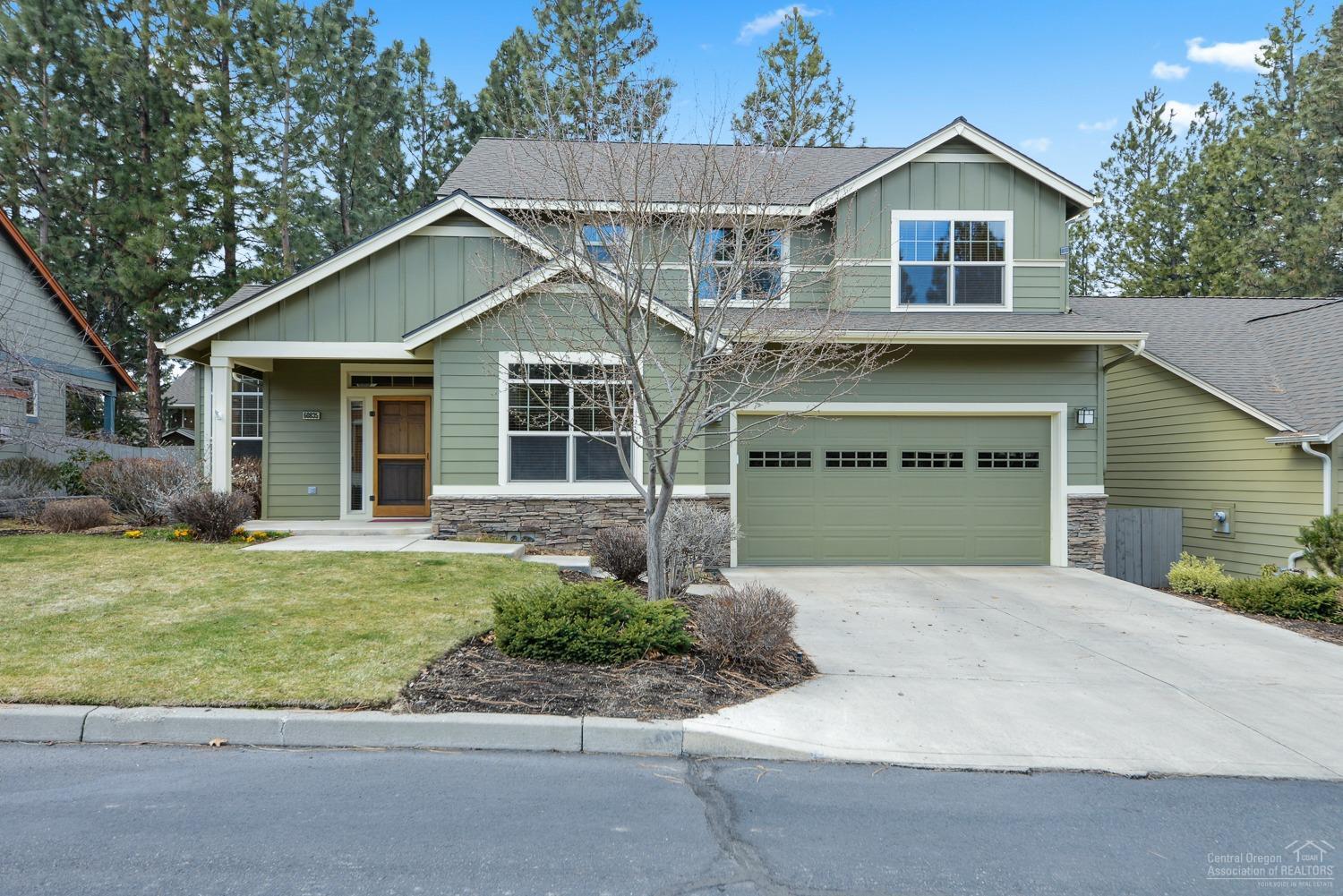 This River Rim home sits on a beautifully treed and landscaped lot with sprinklers and drip irrigation. Enter this home via a slate entry which leads to an open floor plan that includes an office, kitchen and great room. The great room features a gas fireplace with slate surround and wood-wrapped windows providing ample natural light. Open kitchen with large prep island with hickory cabinets, stainless appliances and wood floors. The generously sized bedrooms are located upstairs. Updates in the last 5 years include new roof, exterior paint, gas range and microwave/convection oven. The third bay in the tandem three car garage has been converted to a work and storage area with plenty of cabinet space, overhead storage, and a workbench. <br>This home has been professionally cleaned and is ready for you to tour and imagine your new life here. <br>