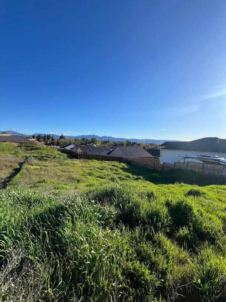 Build your dream home in the highly desirable Cedar Landing Subdivision -- a thoughtfully planned community offering over 20 acres of open space with incredible amenities including walking trails, a playground, parks, picnic areas, a dog park, pickleball and basketball courts. This premium view lot is ready for construction and perfectly positioned within a neighborhood that already features many beautiful, high-quality homes. Cedar Landing is a newer subdivision designed for Don't miss this rare opportunity to secure a build-ready lot in one of the area's most sought-after communities. Utilities are available, and the lot is ready for your custom plans. Come see why so many have chosen to call Cedar Landing home!