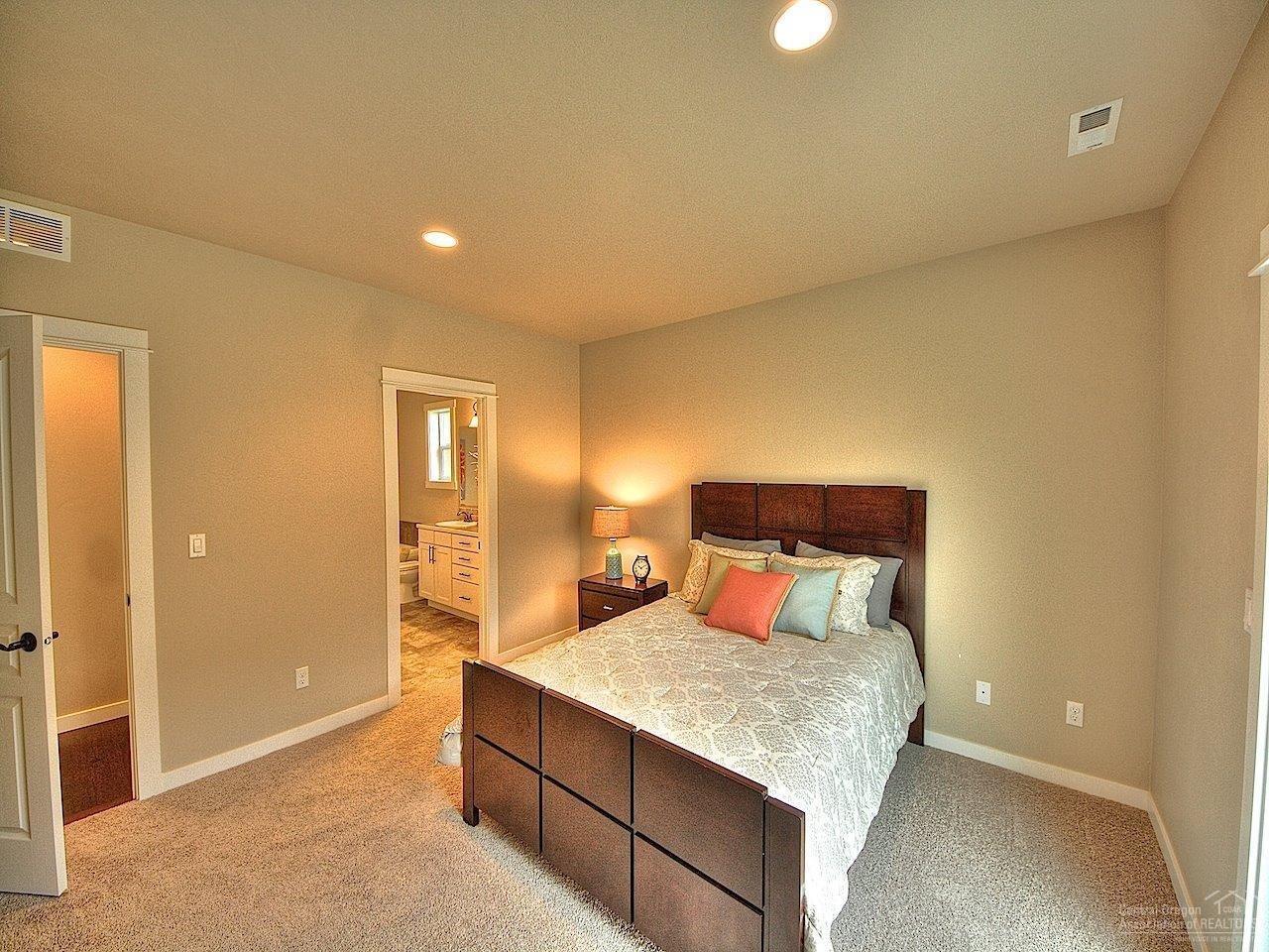 Pettigrew Place - Residential