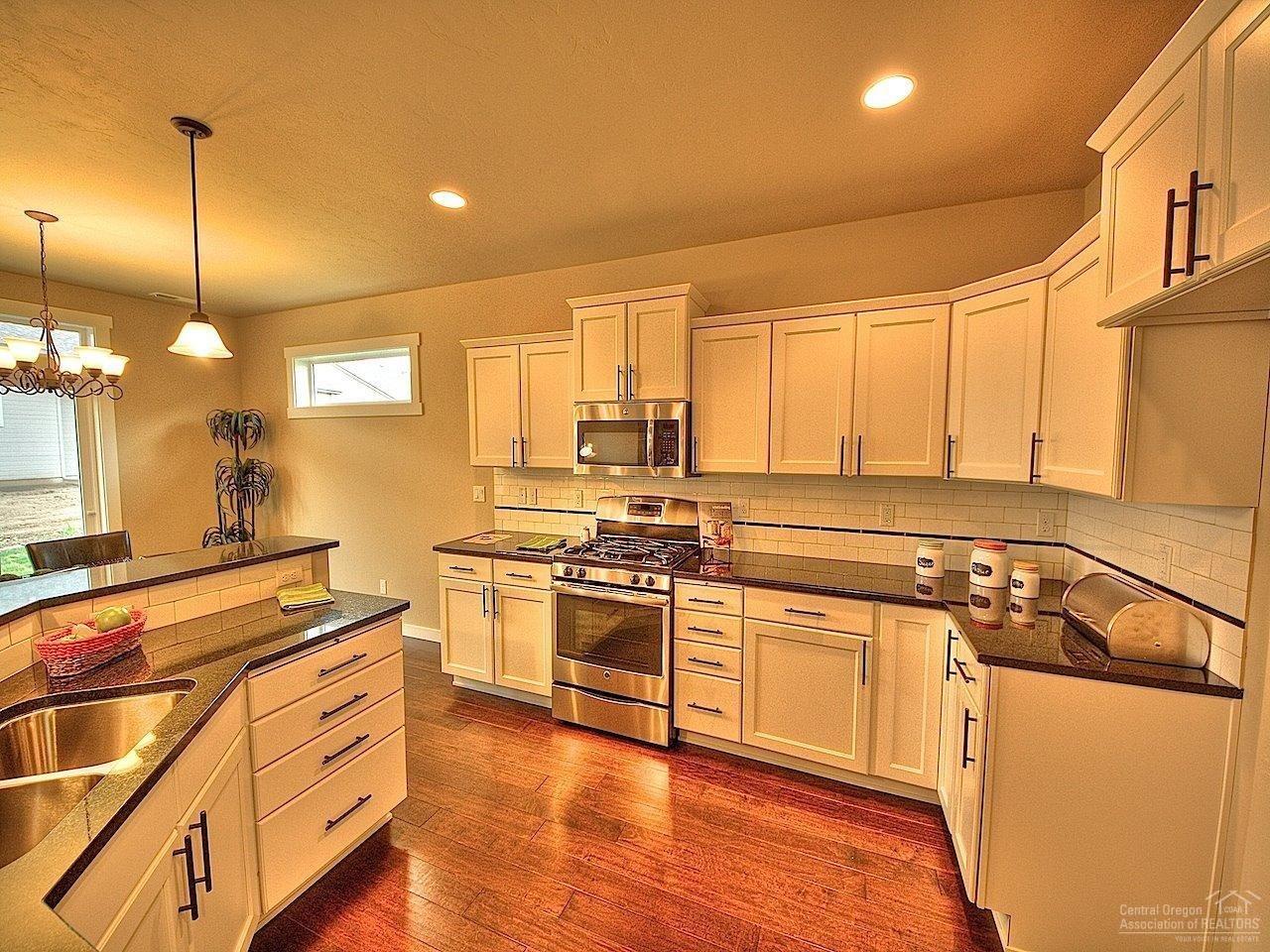 Pettigrew Place - Residential