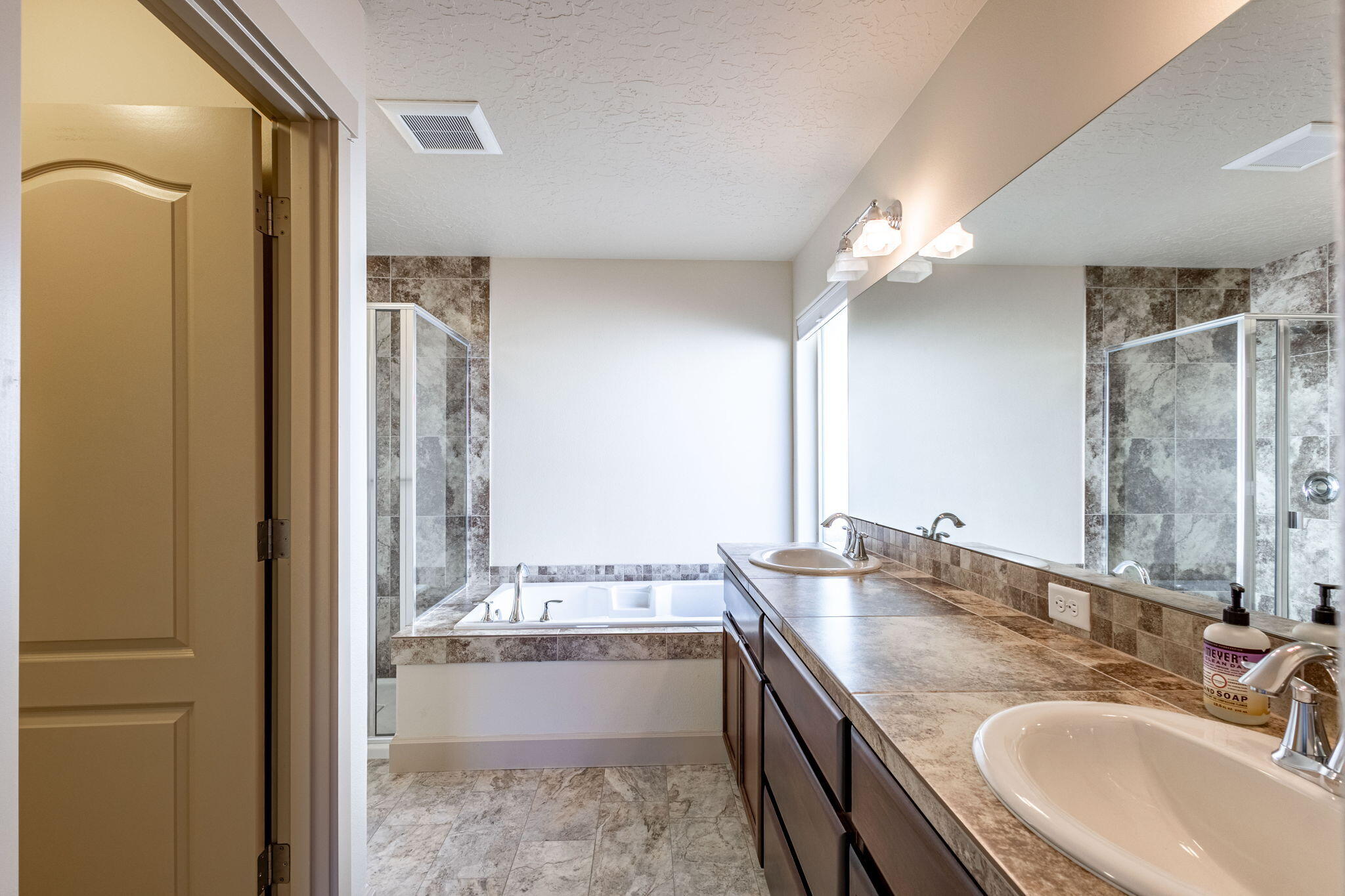 Eagle's Landing - Residential