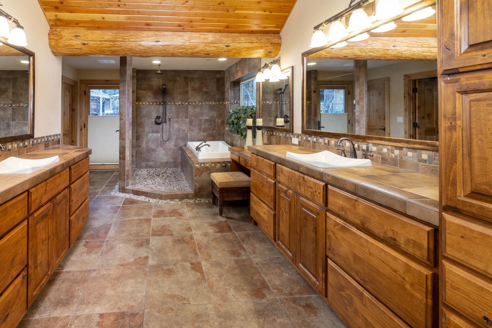 River Forest Acres - Residential