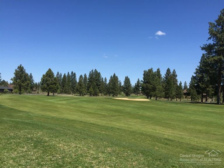 Outstanding lot at the end of a private cul de sac in the gated golf community of Sunset View Estates. It borders common area with unobstructed views of the 7th fairway of The Lost Tracks Golf Course. Level, easy to build on lot with awesome rock outcroppings towards the rear of the property. Located in a neighborhood of high end homes all of which are on spacious 1+ acre lots.