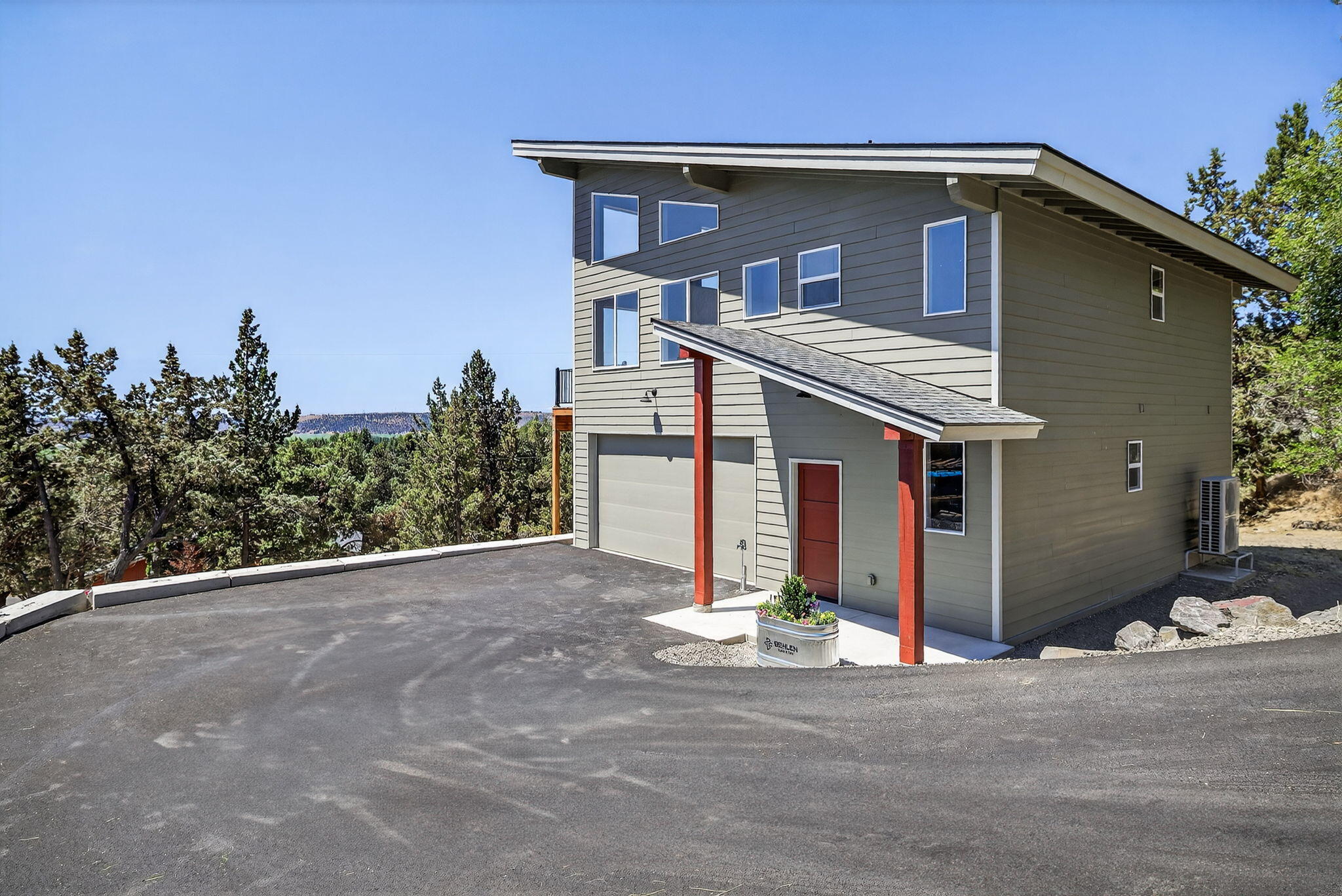 Golden Horseshoe - Residential
