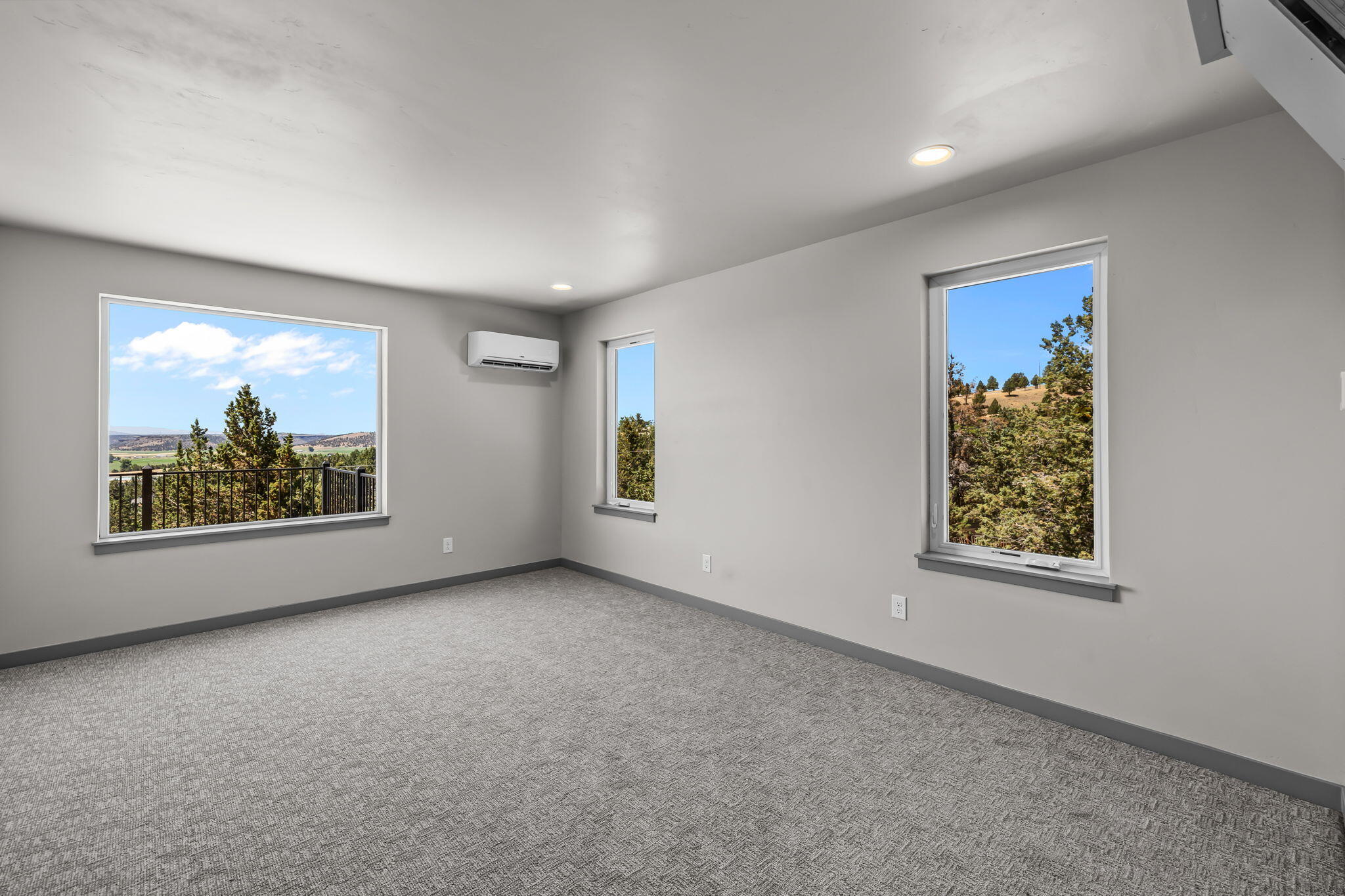 Golden Horseshoe - Residential