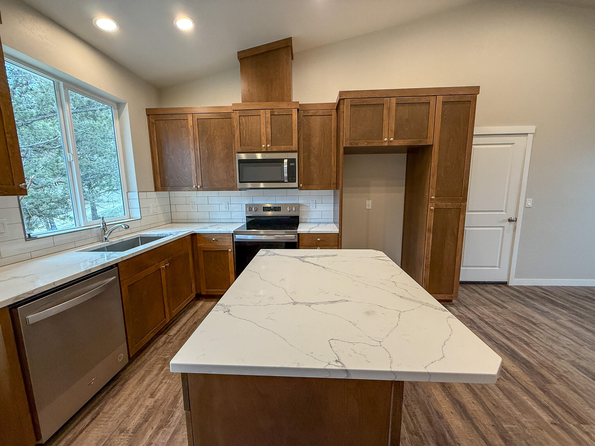 Golden Horseshoe - Residential