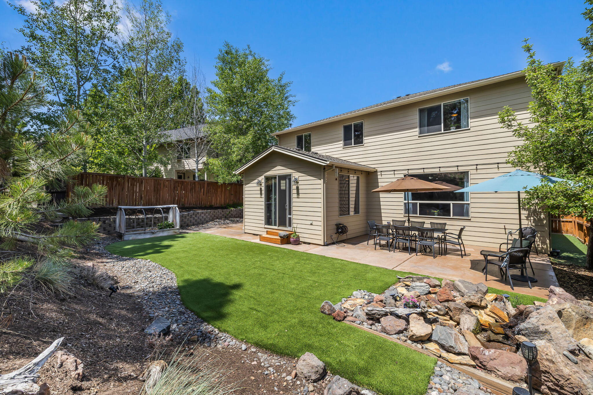 Skyliner Summit - Residential