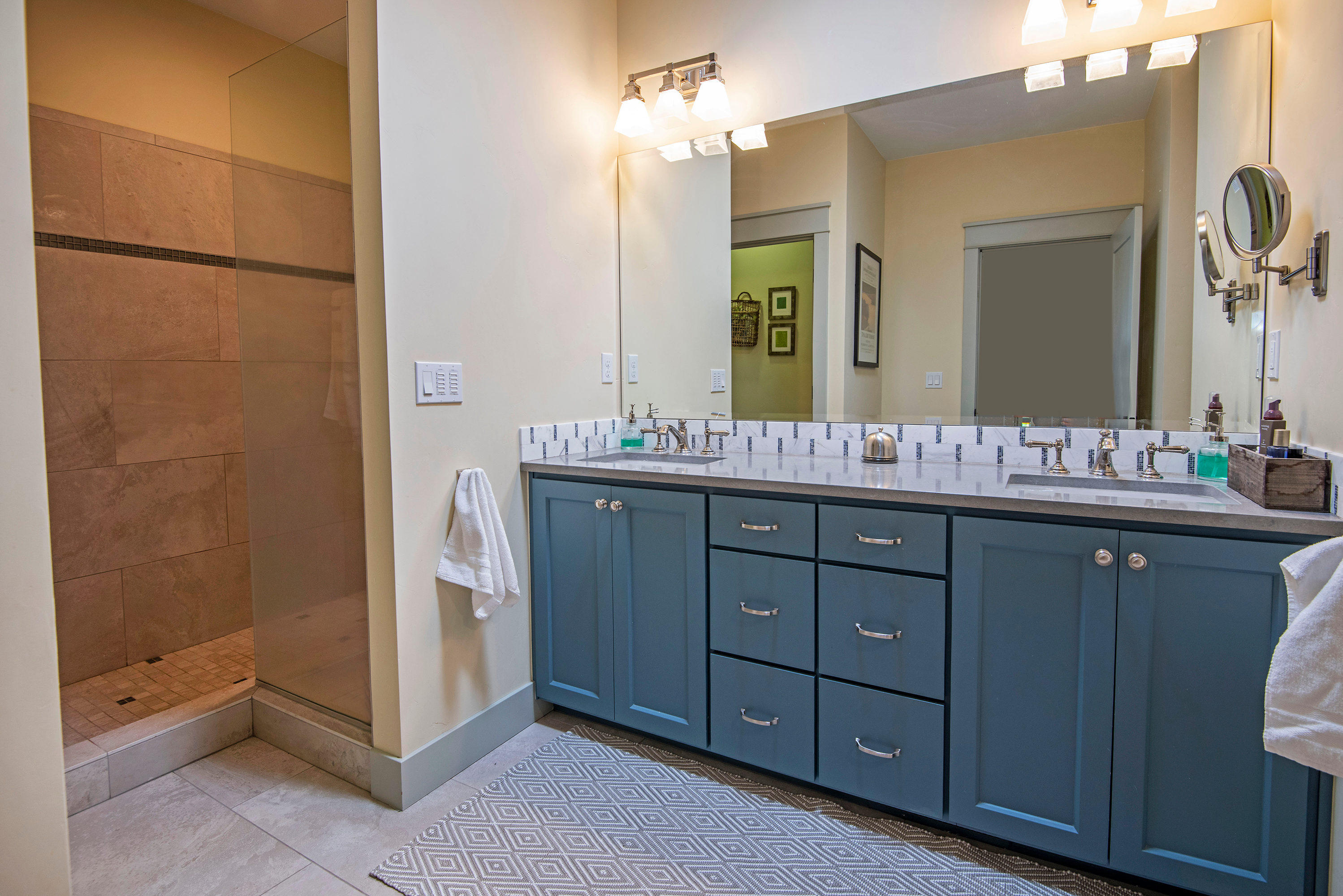 Pine Meadow Vill - Residential