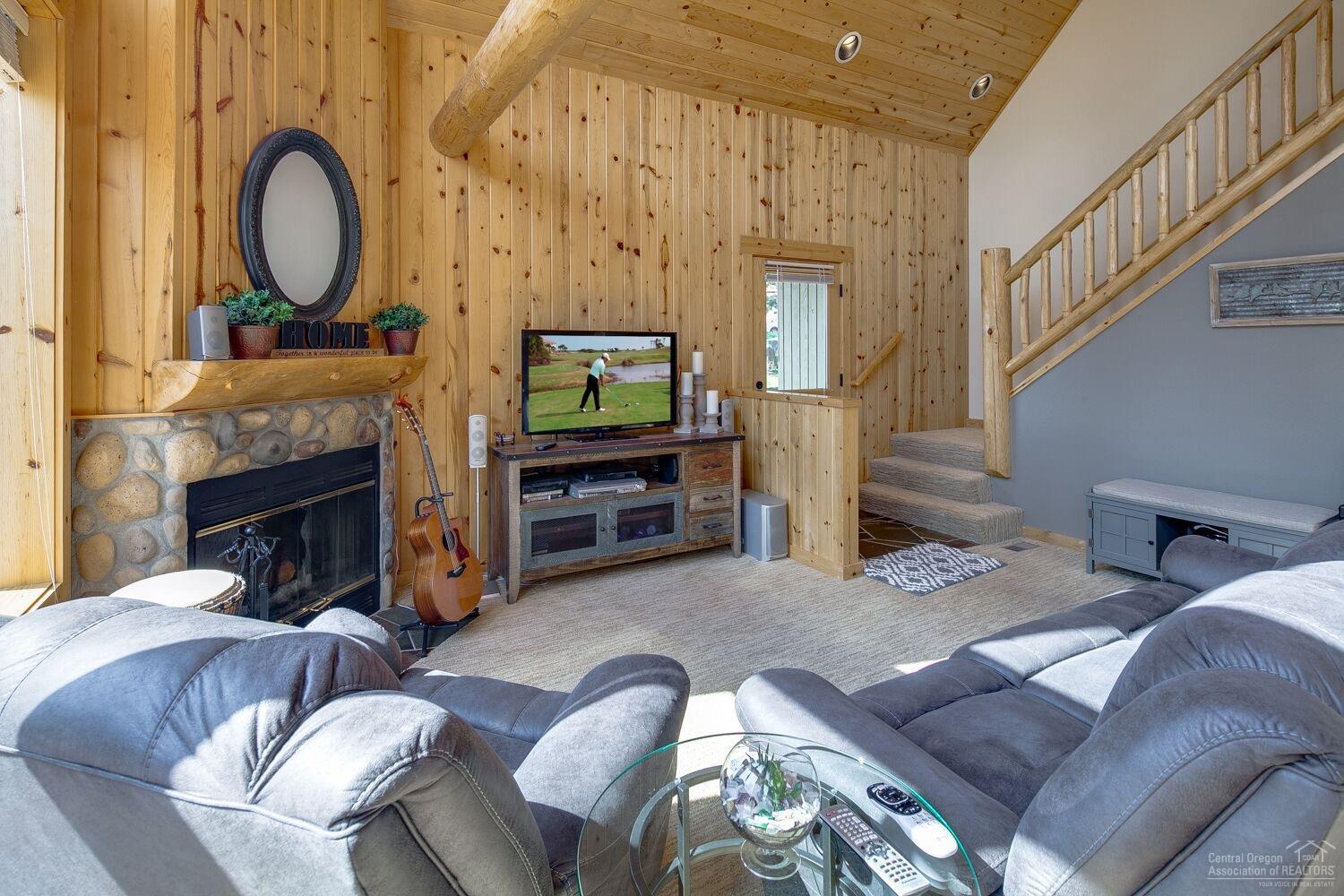 Eagle Crest - Residential