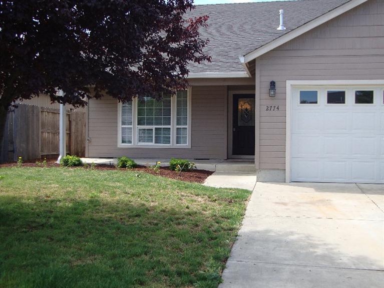 Beautiful home is a desirable Brookdale Gardens Subdivision, spacious floor plan with living room and family room, vaulted ceiling with new carpet through out the home. Home has been freshly painted move in ready. Spacious kitchen features lots of cabinets new oven/range, granite counter top new engineer laminate flooring.