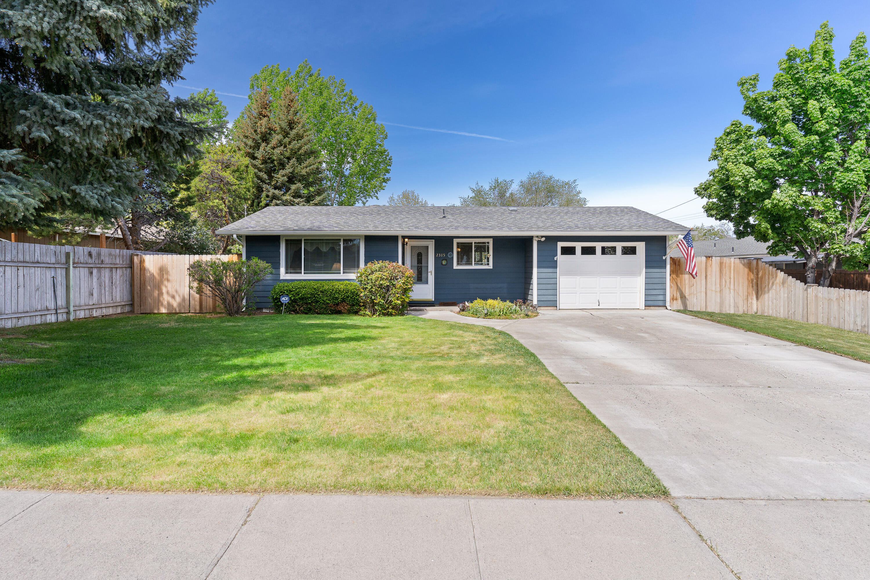 Gardener's paradise in a great location! Nestled on a generous 1/5 acre lot, this delightful single level home is perfect for gardening enthusiasts. The property features beautiful landscaping, an
expansive back deck, dedicated garden area, and large greenhouse complete with a potting shed and
storage space. Inside, you'll find 3 cozy bedrooms and a newly remodeled full bath. The charming kitchen boasts a quaint dining area, new stainless steel appliances, built-in storage, and ample
cabinet space. Enjoy the convenience of being just moments away from schools, parks, shopping centers, and restaurants. This home offers the perfect blend of comfort, convenience, and outdoor living!
