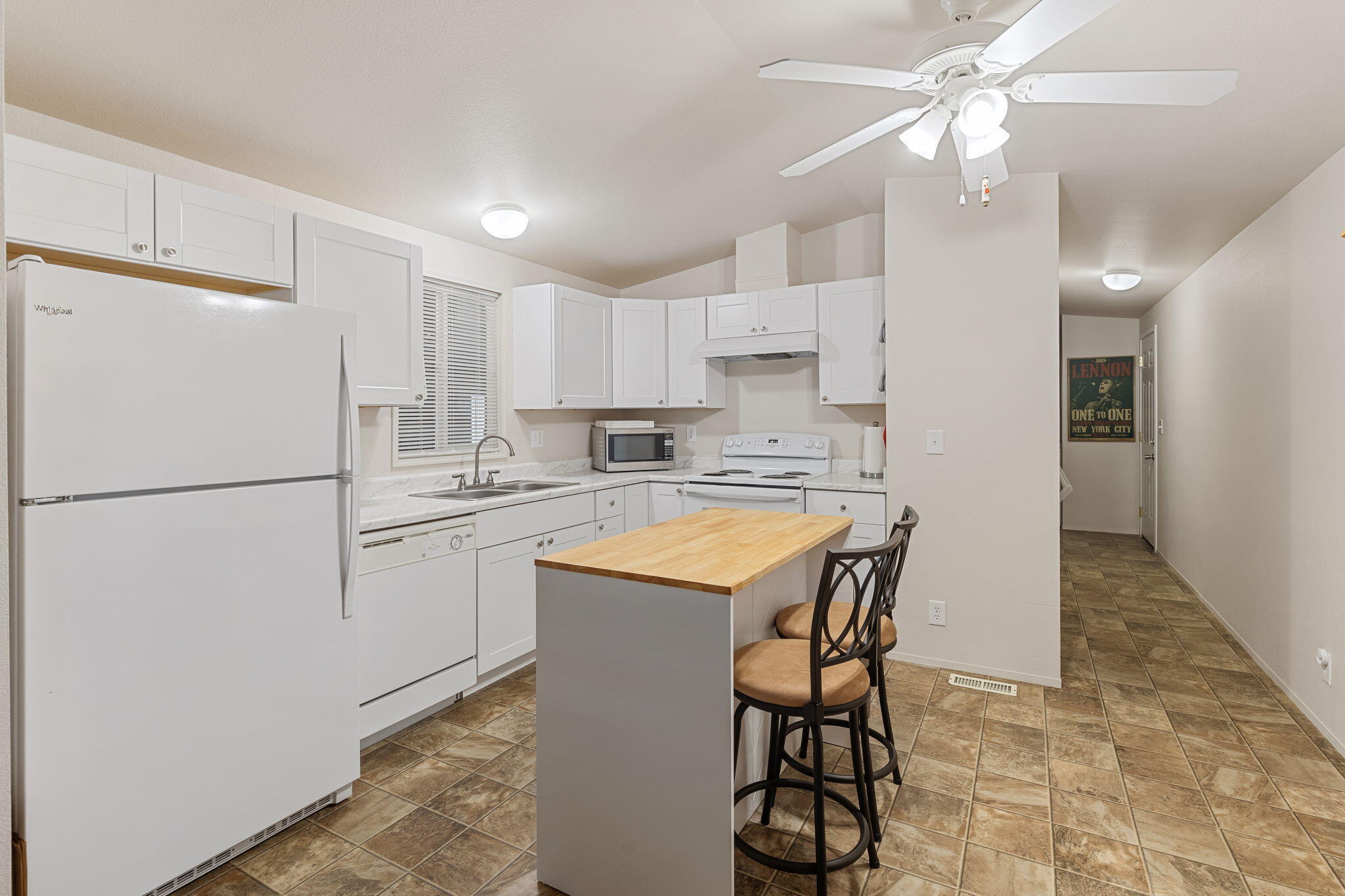 Rogue Lea Estates - Residential