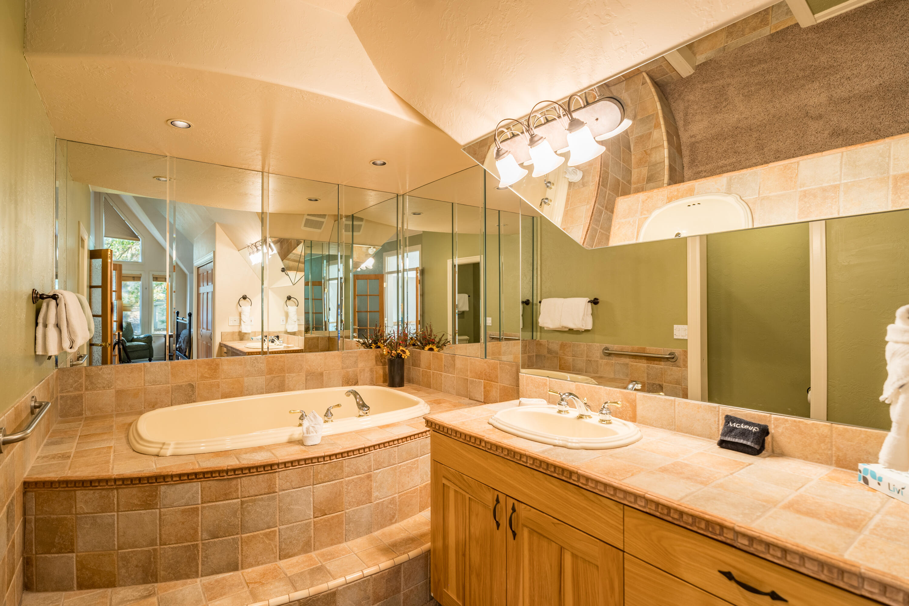 StoneTH - Residential