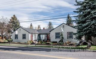 Fantastic investment opportunity. Fully furnished short term rentals at Drake Park in beautiful downtown Bend. Property includes 3 fully furnished short term rentals and 1 fully furnished long term rental unit with river and Mirror Pond views. Building is a 4-plex. Potential buyers to execute a non-disclosure form prior to receipt of financial information. Do Not disturb tenants!