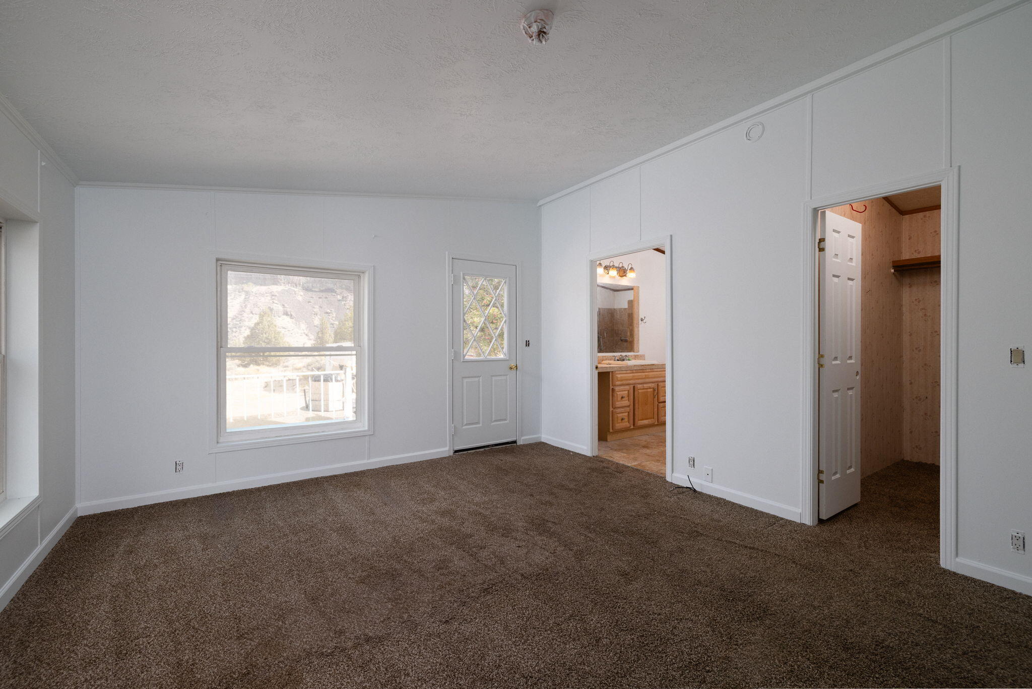 Crr16 - Commercial Sale