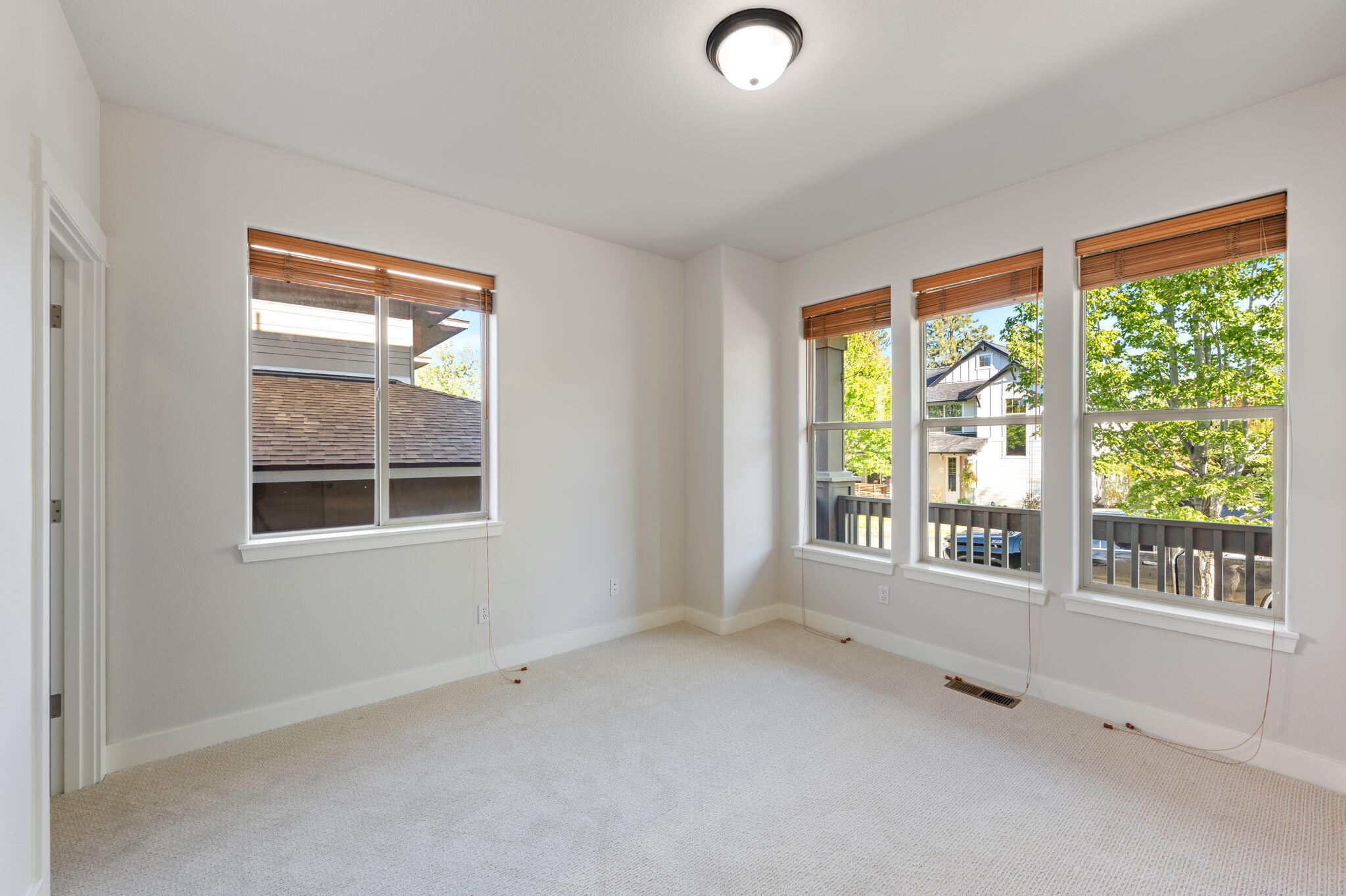 Skyliner Summit - Residential
