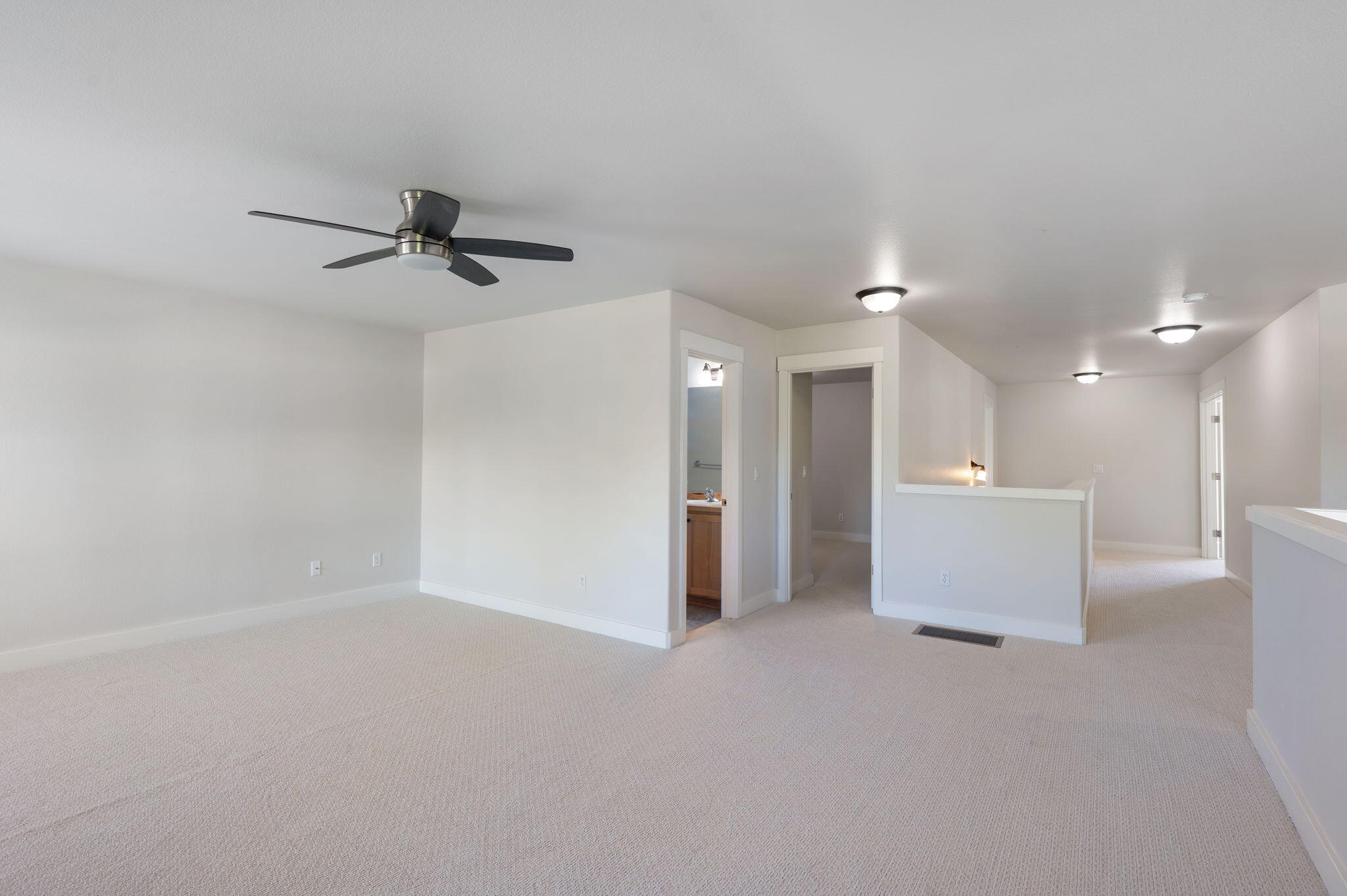 Skyliner Summit - Residential
