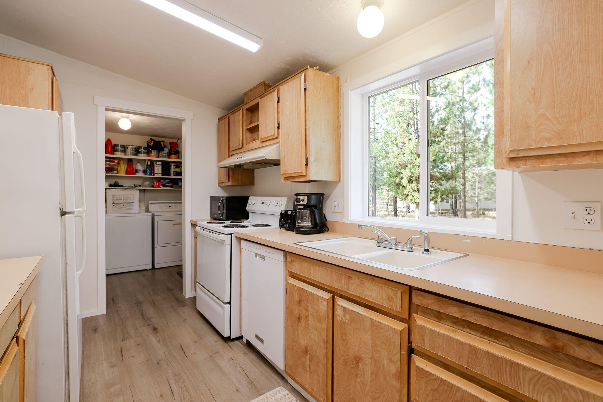 Wagon Trail Acreages - Residential