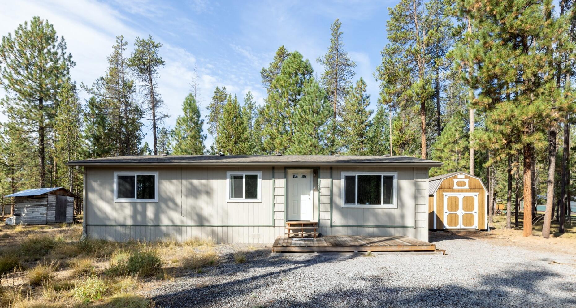 Wagon Trail Acreages - Residential
