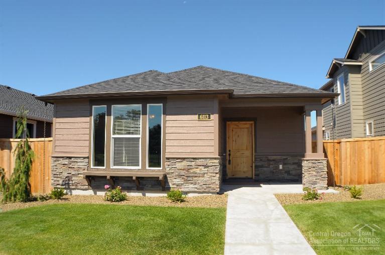 This single level home close to Sawyer, Tumalo State and community park in NW Bend has an open concept living/dining/kitchen with wonderful natural lighting. Granite countertops in kitchen, engineered hardwood in kitchen & dining, Stainless GE appliances & oversized garage for extra storage. Pictures of similar home. $3,800 upgrade credit till 9/7/15.