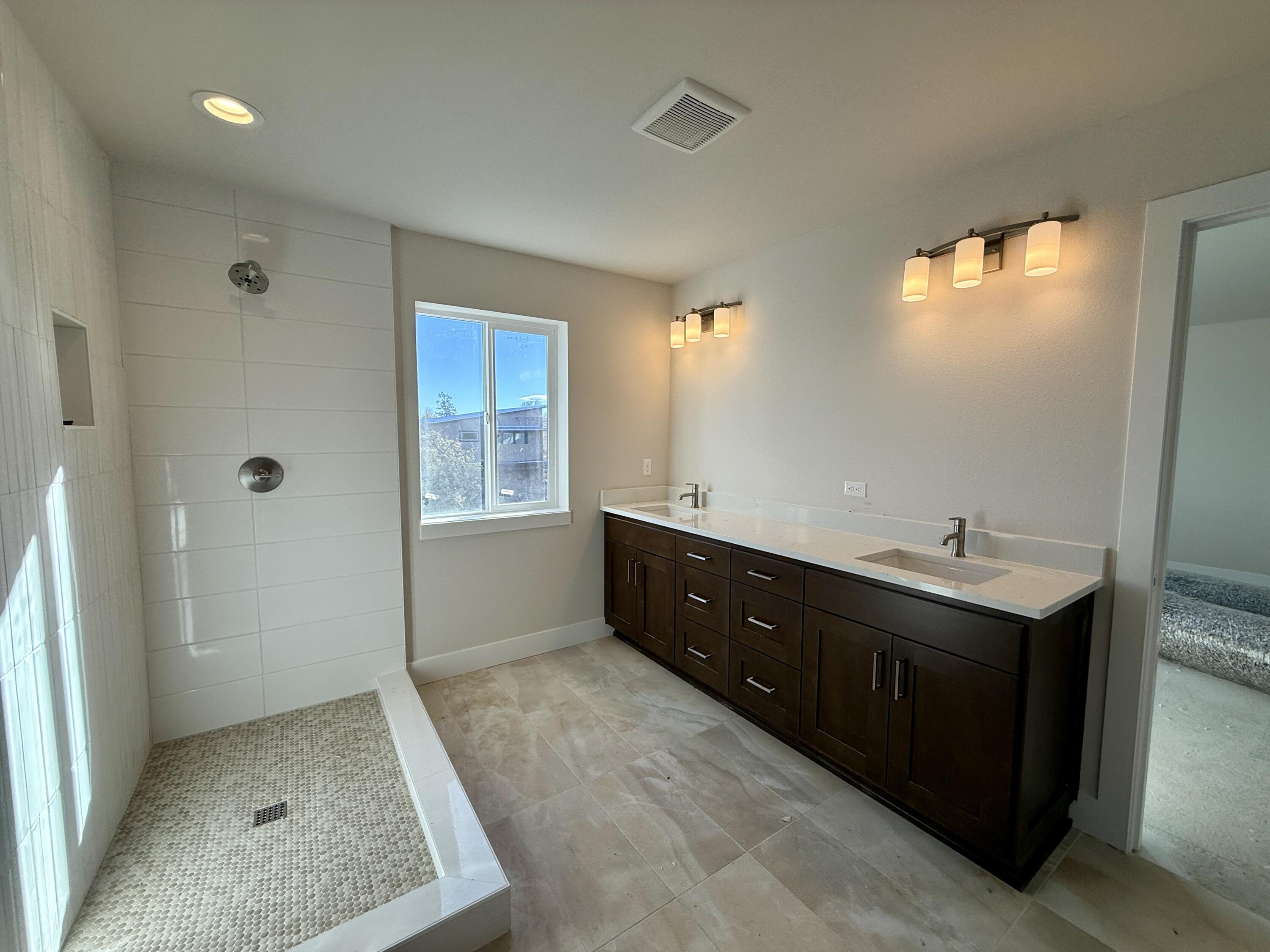 Sunset Glen - Residential