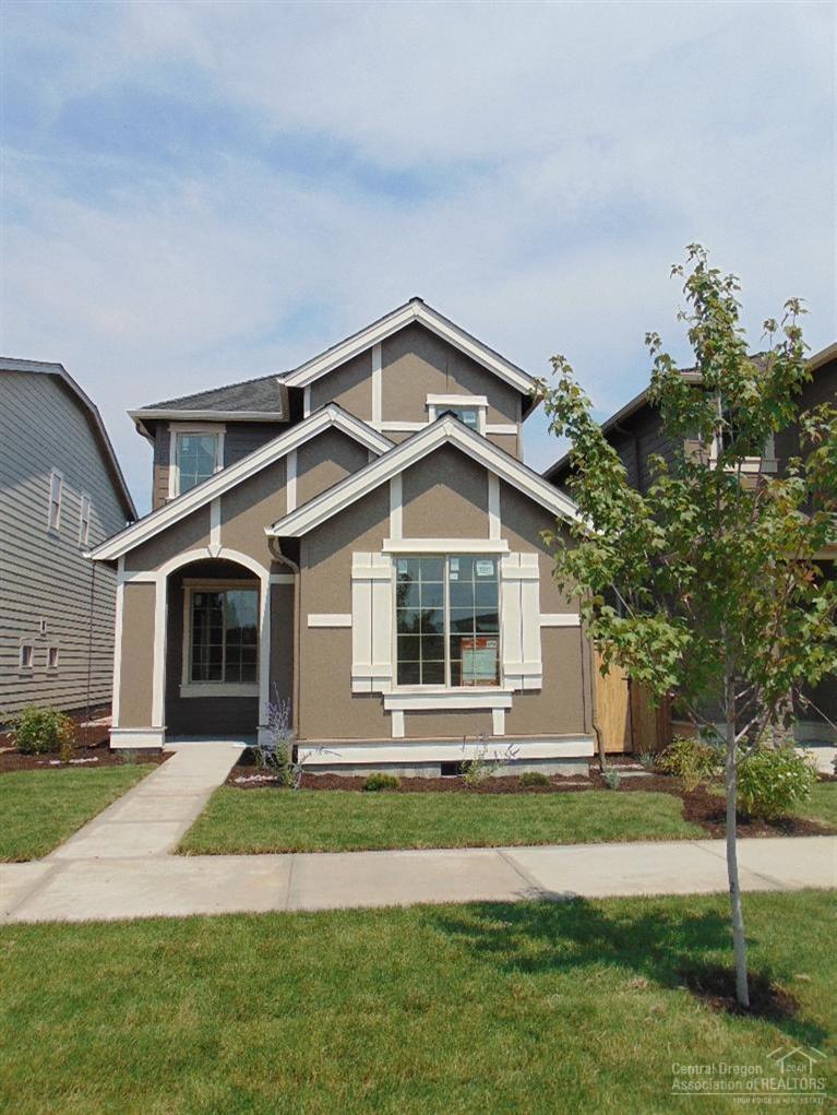 $2,500 in closing costs or upgrades-see agent for details. Brand new Colton floor plan in Bend w/all the quality Pahlisch Homes is known for-stainless steel appliances, laminate wood flooring, quartz comp counters (even in baths) w/under-mount stainless steel sink in kitchen, extra attention given to allow for tons of natural light & much more. Home features 3 beds, 2.5 baths, den on the main level, & a loft that makes a great play room, additional living area or office. COLTON 2-A-1638-2