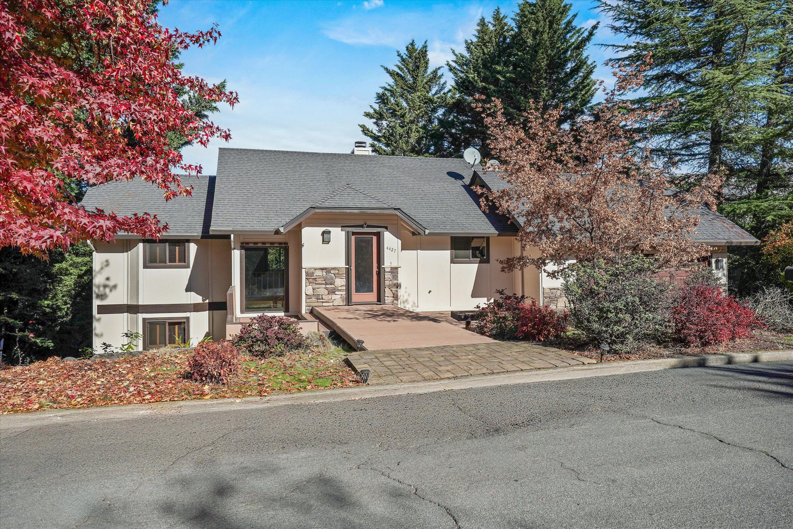 Via Loma Linda Subdivision - Residential