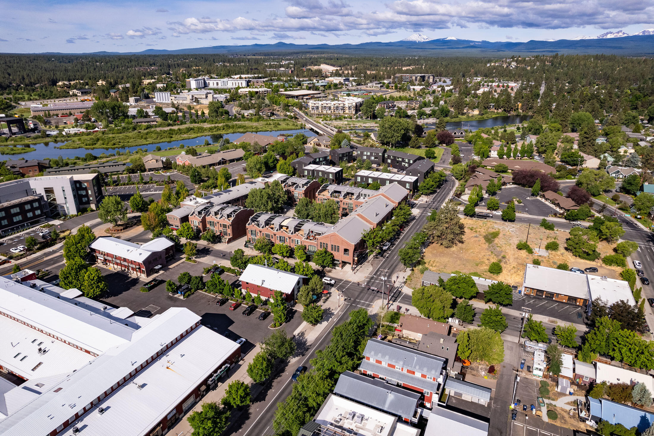 Deschutes - Commercial Sale