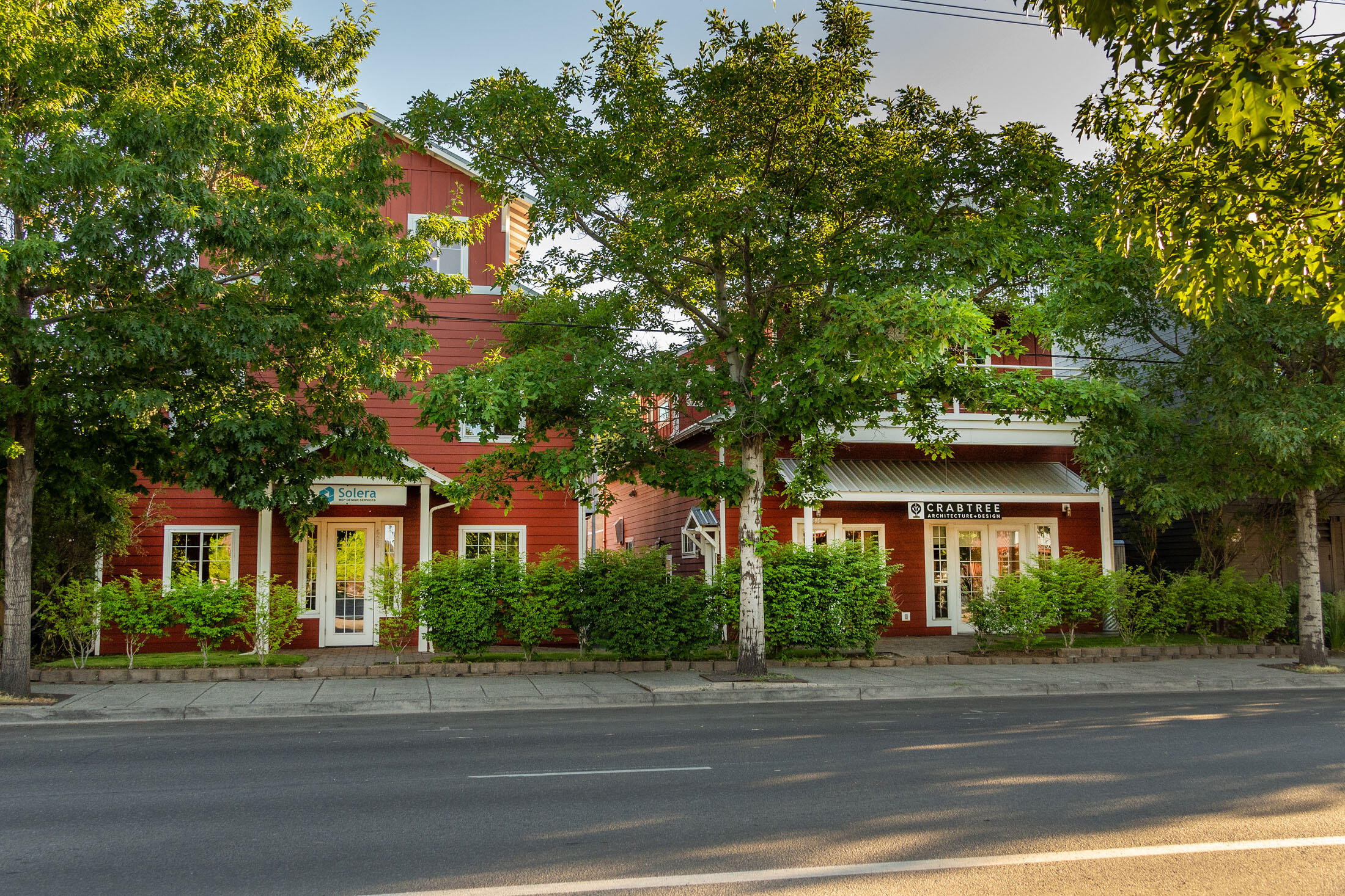 Deschutes - Commercial Sale
