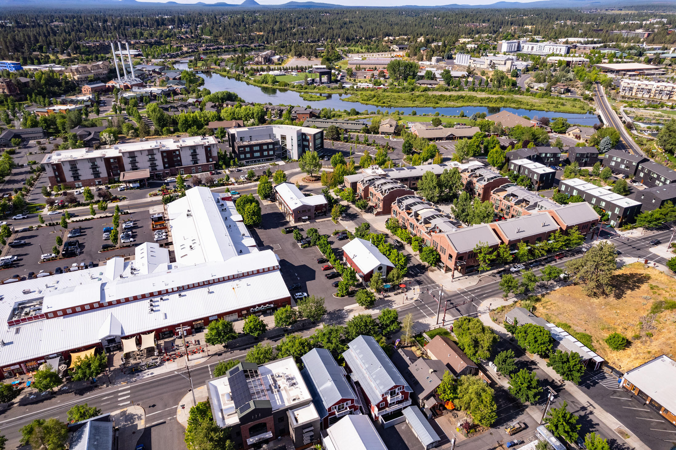 Deschutes - Commercial Sale