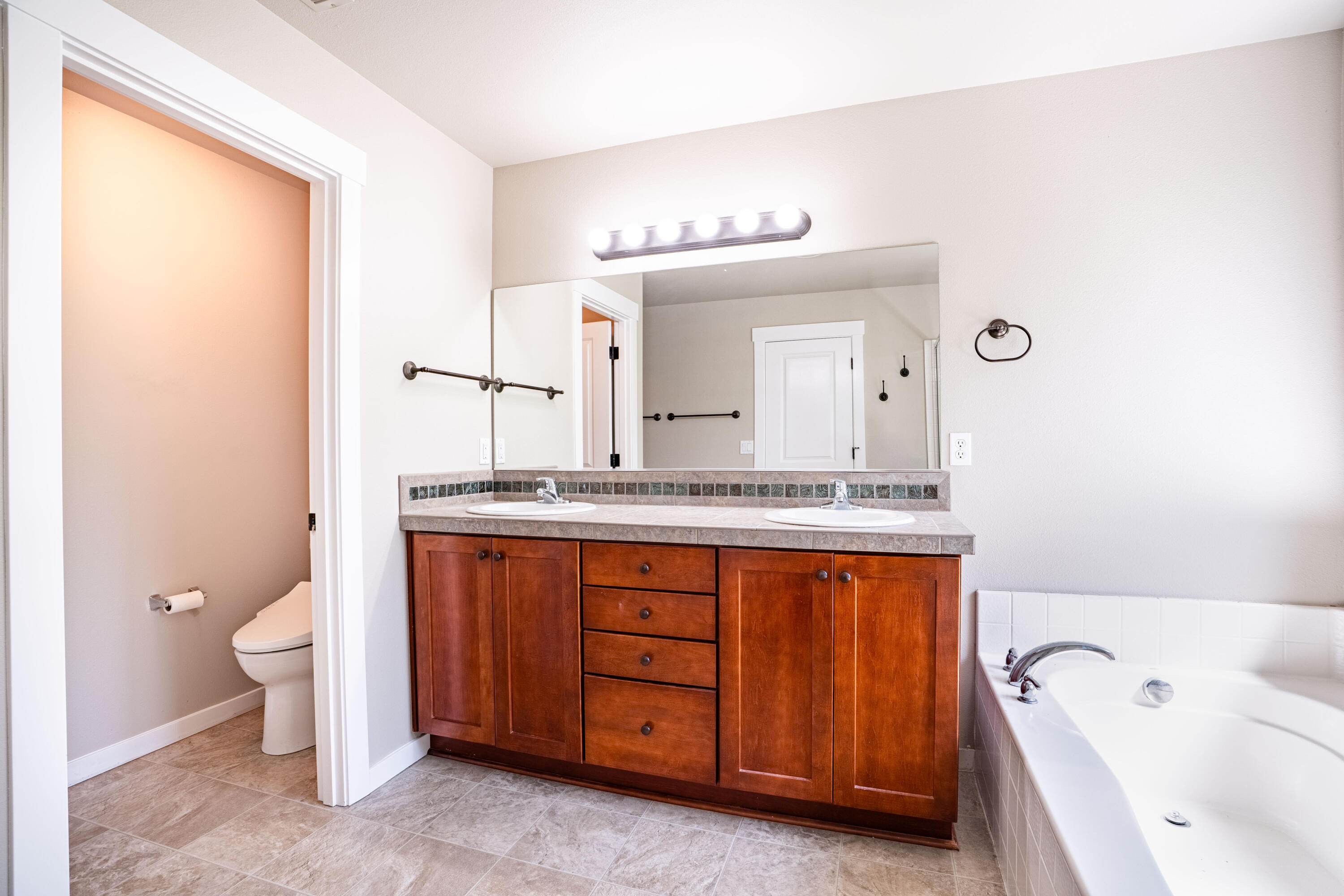 Eagle's Landing - Residential