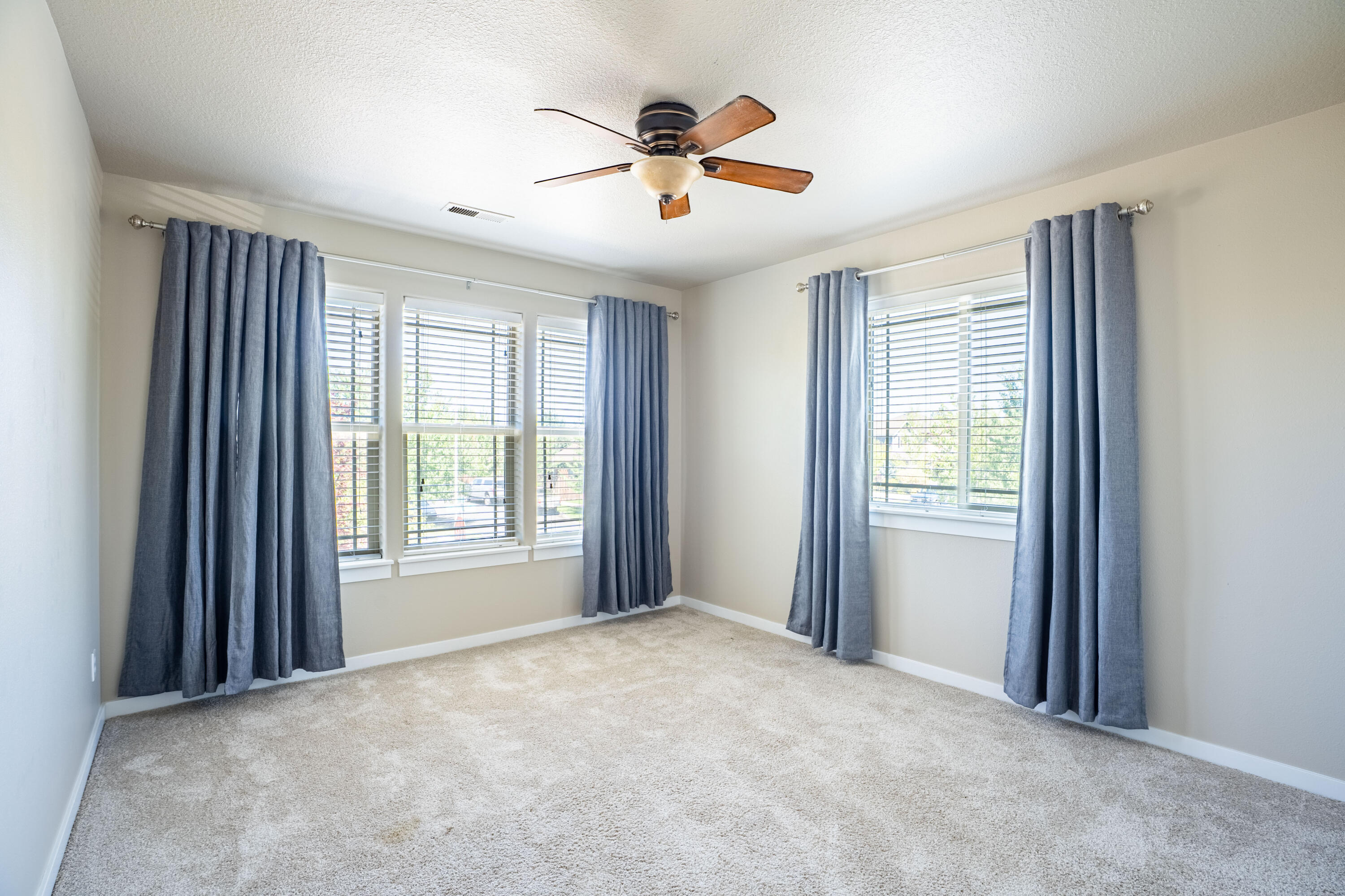 Eagle's Landing - Residential