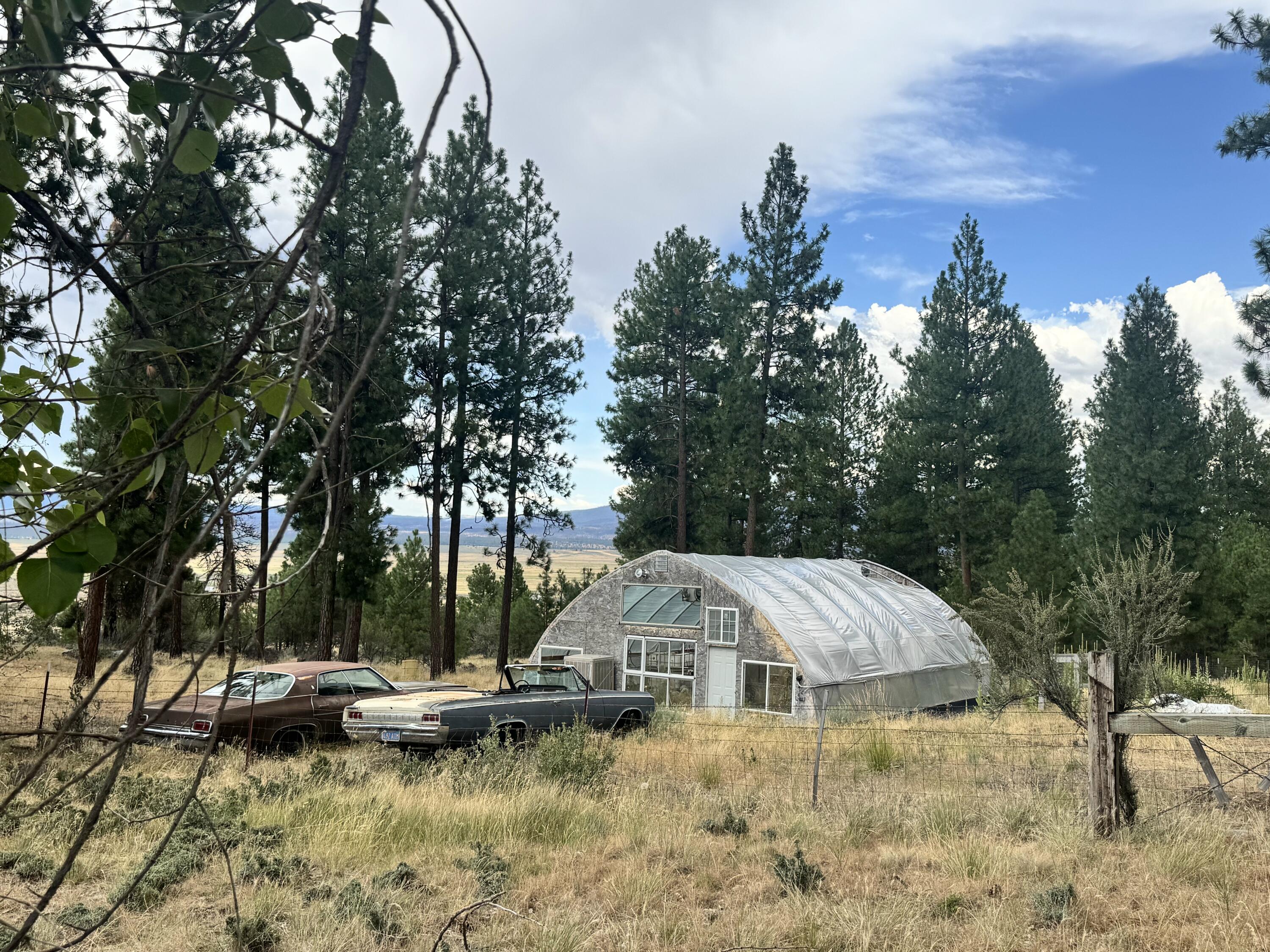 Pinecrest - Residential